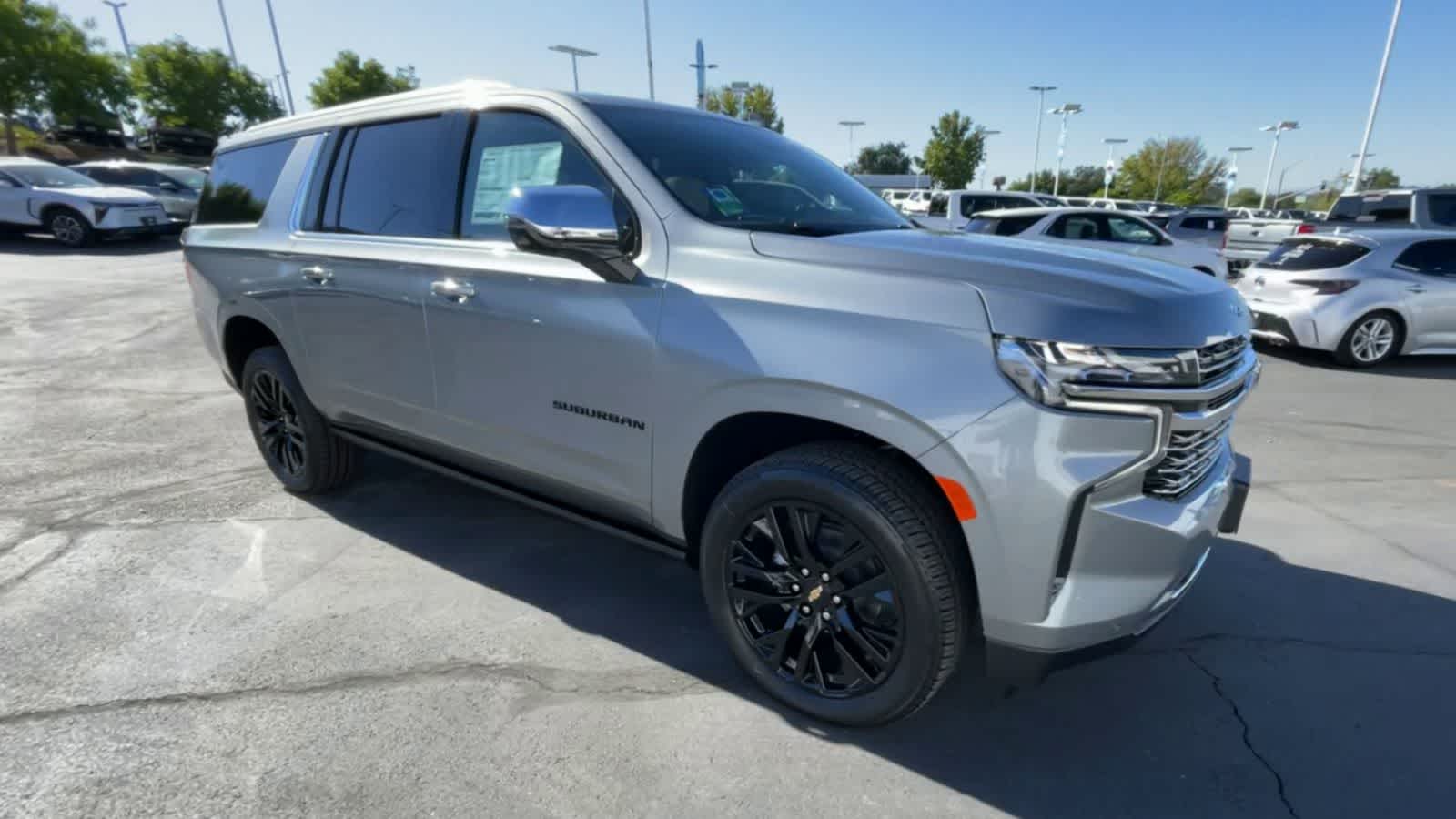 2024 Chevrolet Suburban Premier 2