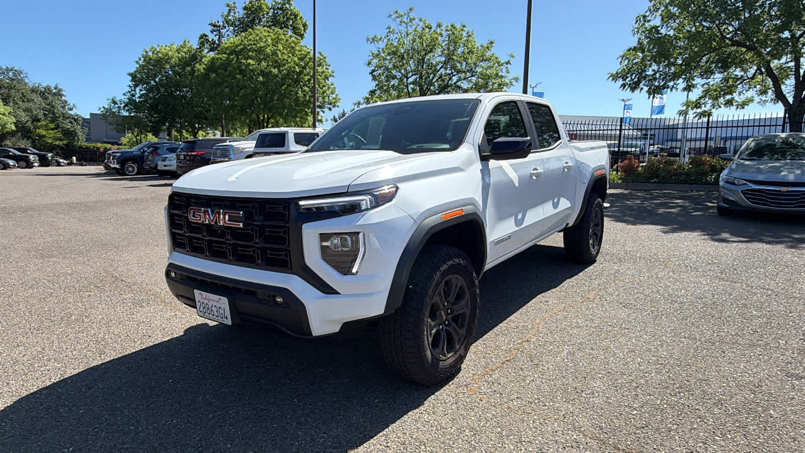 Summit White 2025 GMC Canyon Elevation Crew Cab RWD Pickup Truck 4X2 8-Speed Automatic