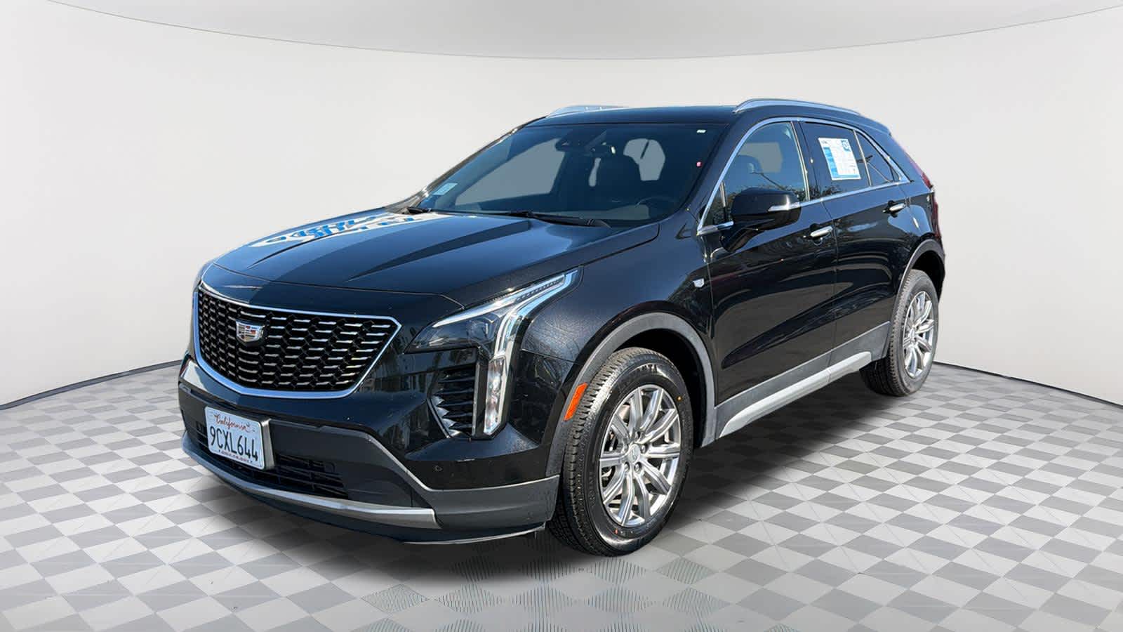 2023 Cadillac XT4 Premium Luxury AWD