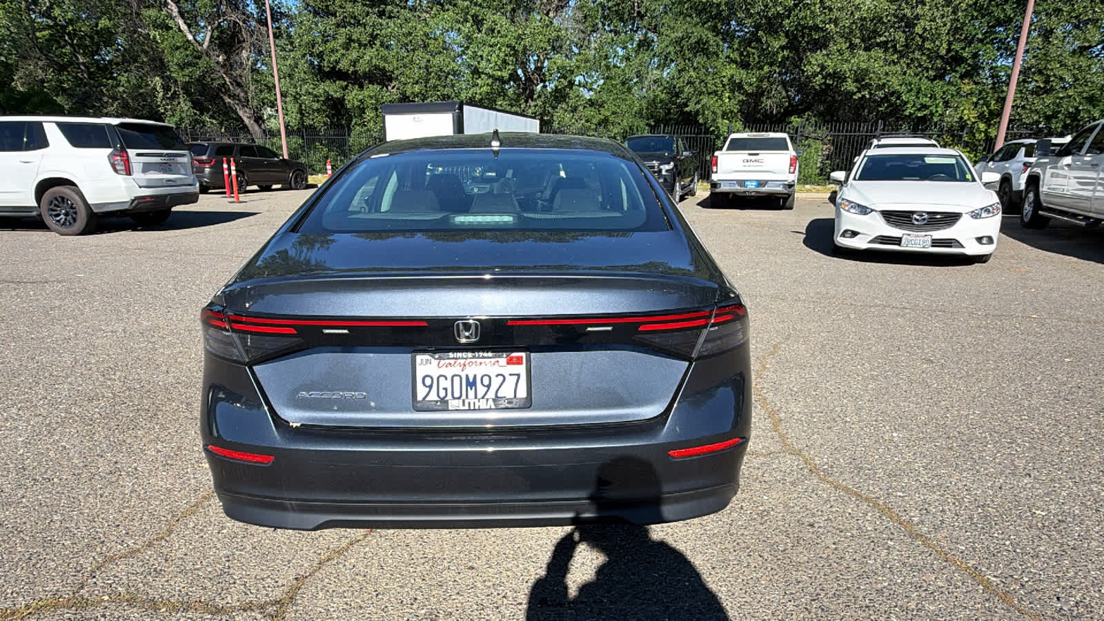 View vehicle photo 6