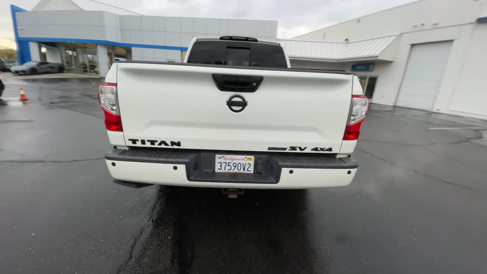 2019 Nissan Titan SV 4x4 Crew Cab 7