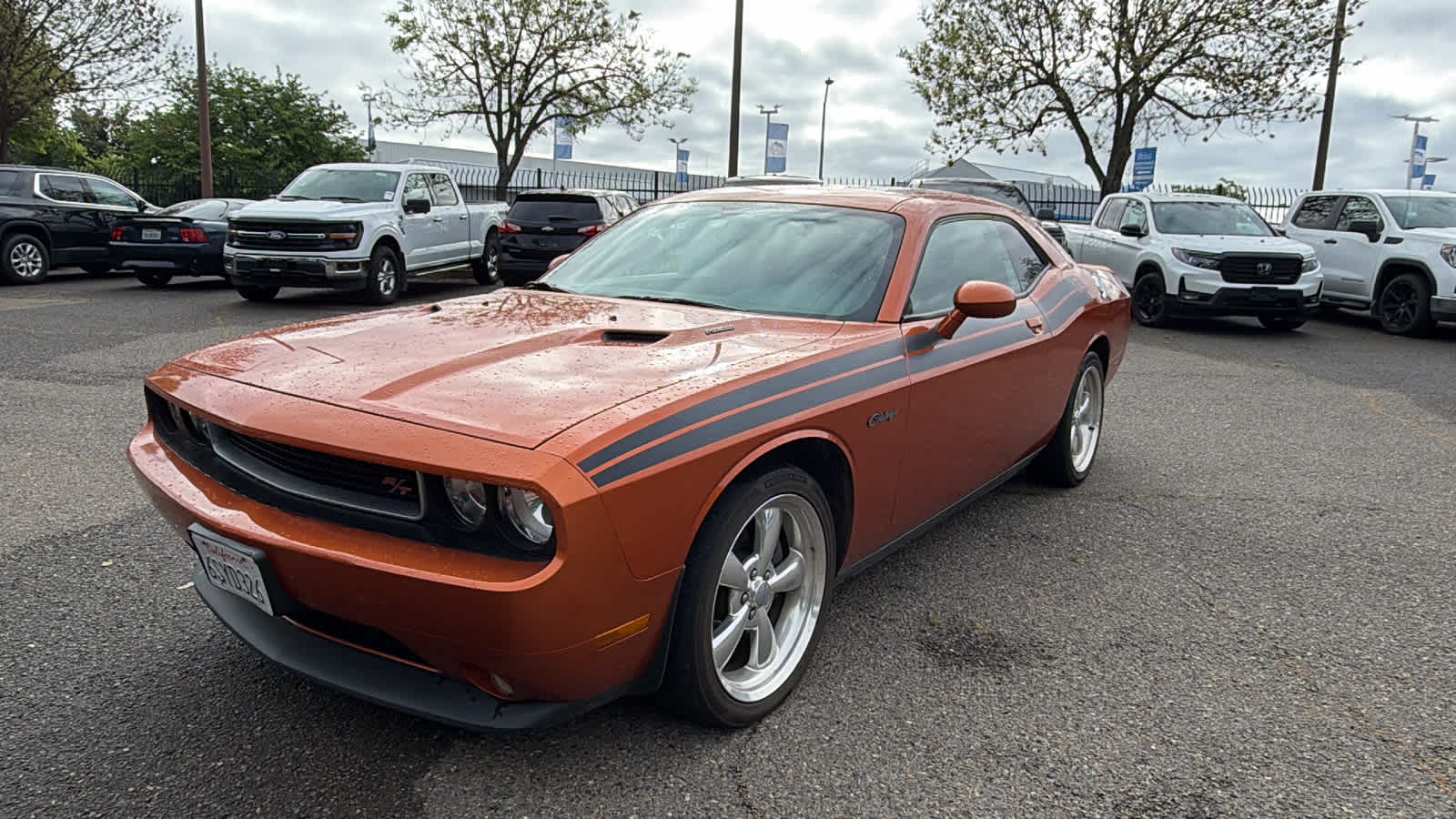 Toxic Orange Pearl 2011 Dodge Challenger R/T Classic RWD Coupe Rear-Wheel Drive 5-Speed Automatic