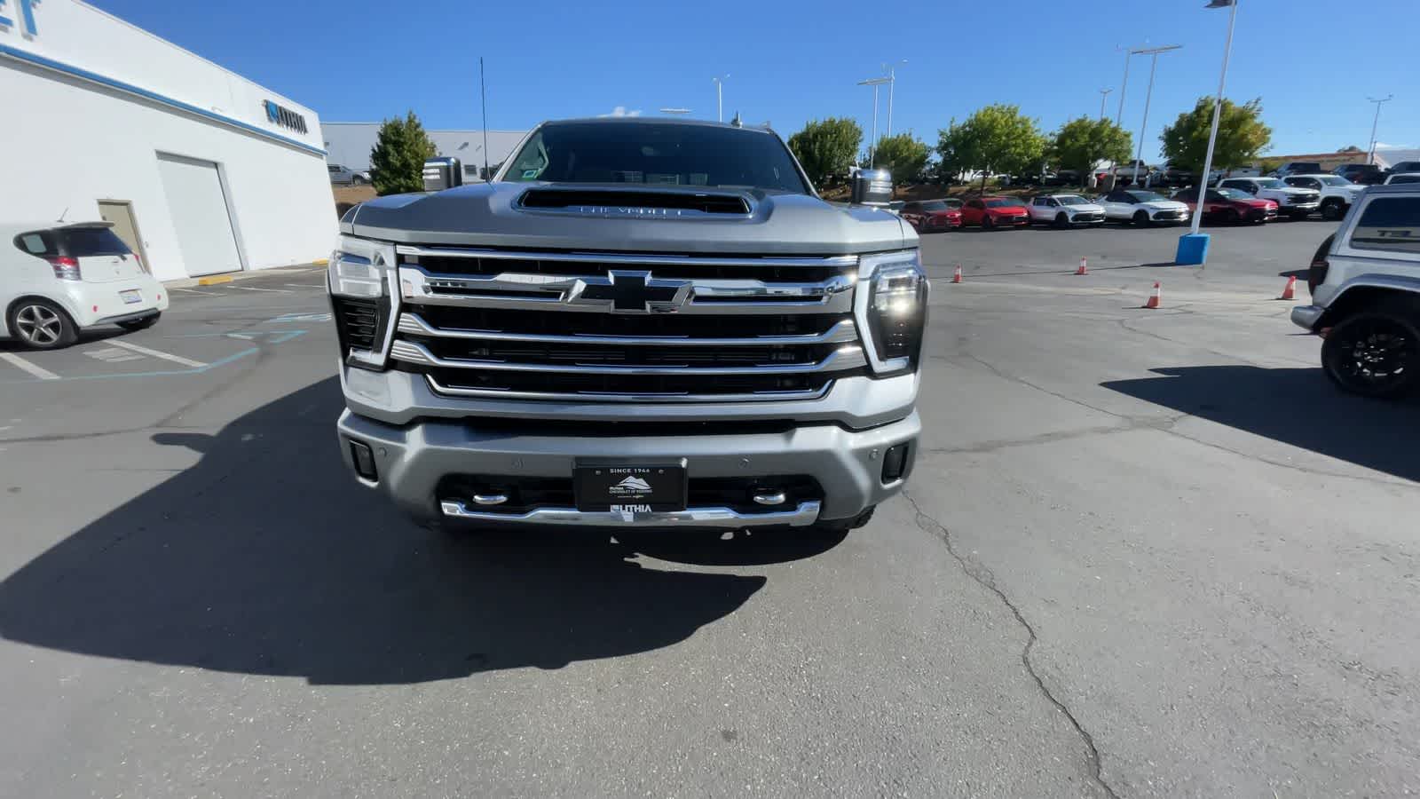 2025 Chevrolet Silverado 2500HD High Country 4WD Crew Cab 159 3