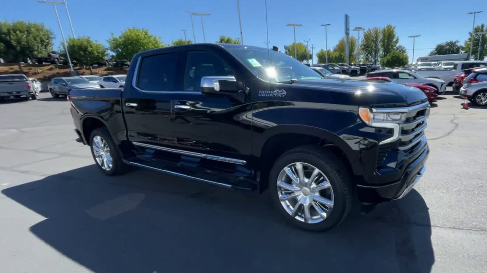 2023 Chevrolet Silverado 1500 High Country 4WD Crew Cab 147 2