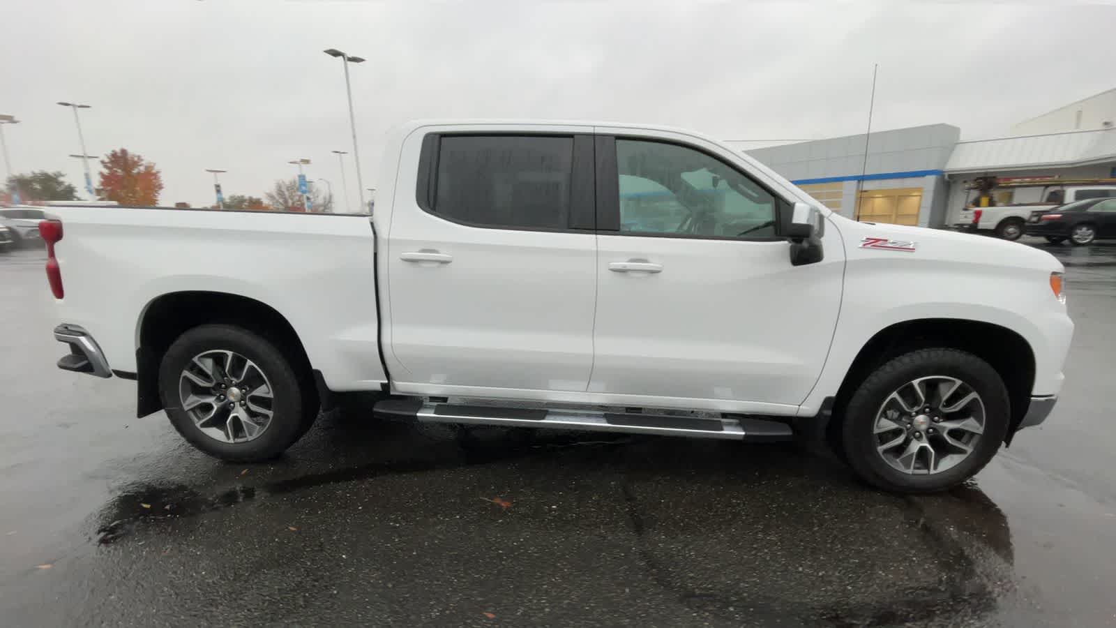 2025 Chevrolet Silverado 1500 LT 4WD Crew Cab 147 9