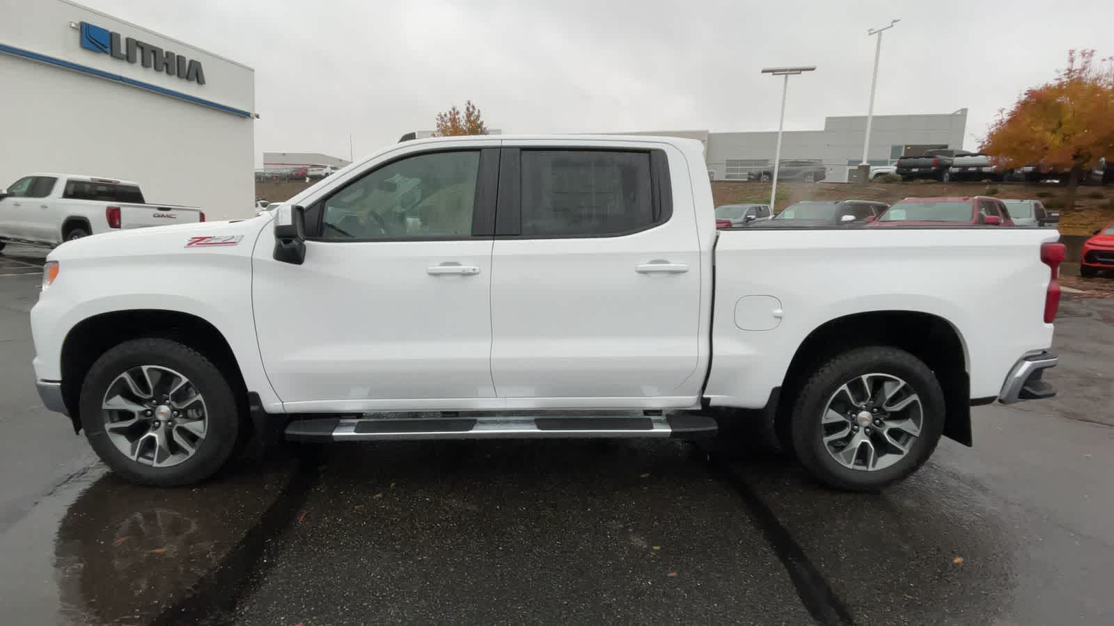 2025 Chevrolet Silverado 1500 LT 4WD Crew Cab 147 5