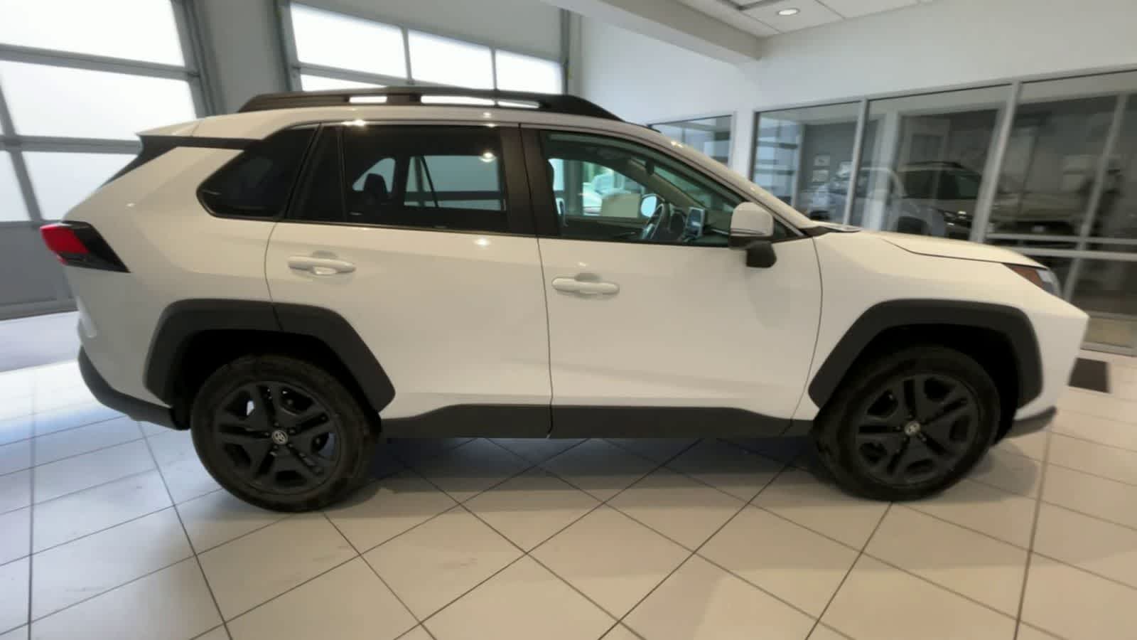 2023 Toyota RAV4 Adventure 9