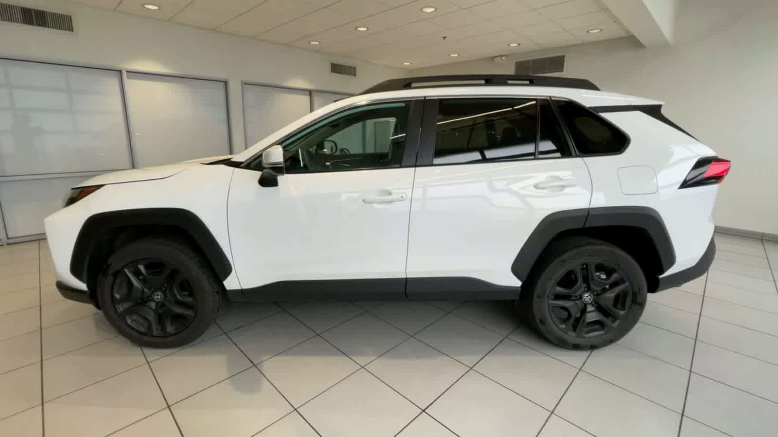 2023 Toyota RAV4 Adventure 5