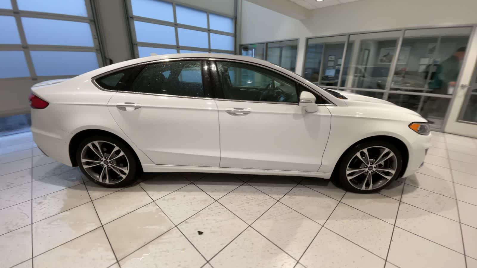 2020 Ford Fusion Titanium 9