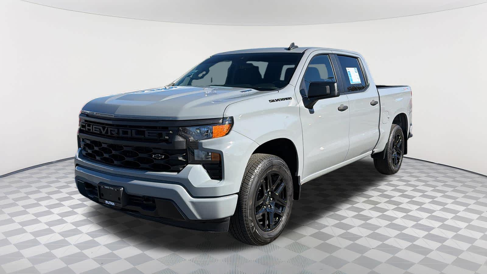 2024 Chevrolet Silverado 1500 Custom Crew Cab 4WD