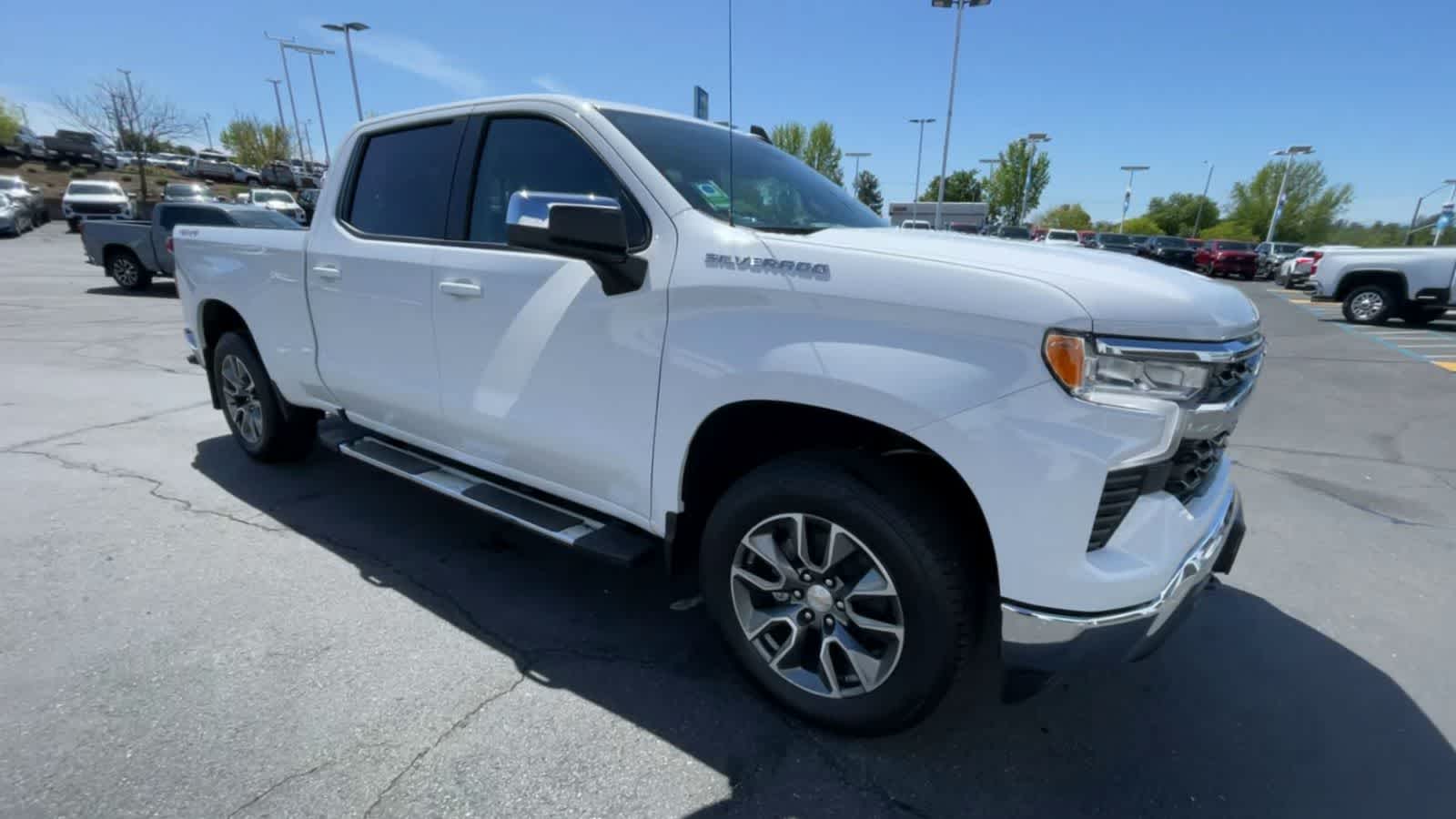 2024 Chevrolet Silverado 1500 LT 4WD Crew Cab 157 2