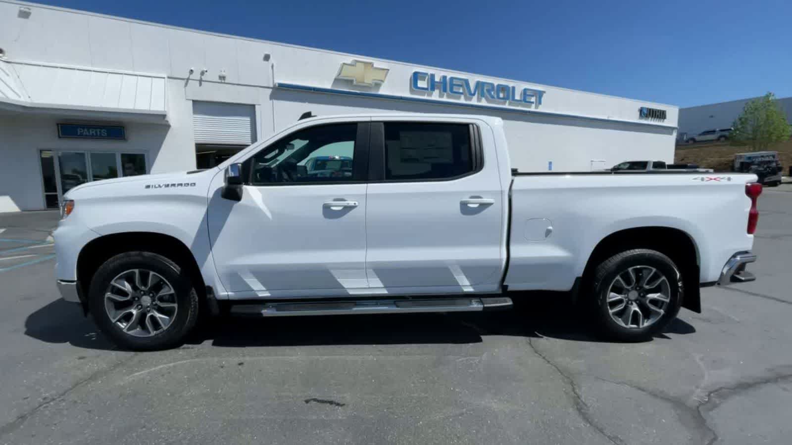 2024 Chevrolet Silverado 1500 LT 4WD Crew Cab 157 5