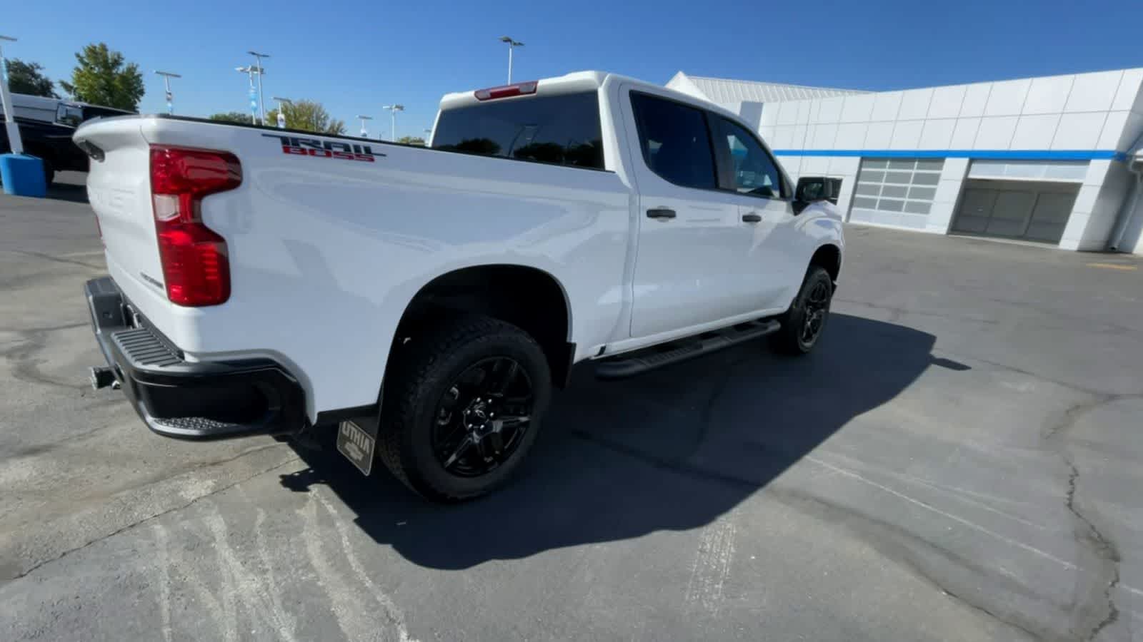 2025 Chevrolet Silverado 1500 Custom Trail Boss 4WD Crew Cab 147 8