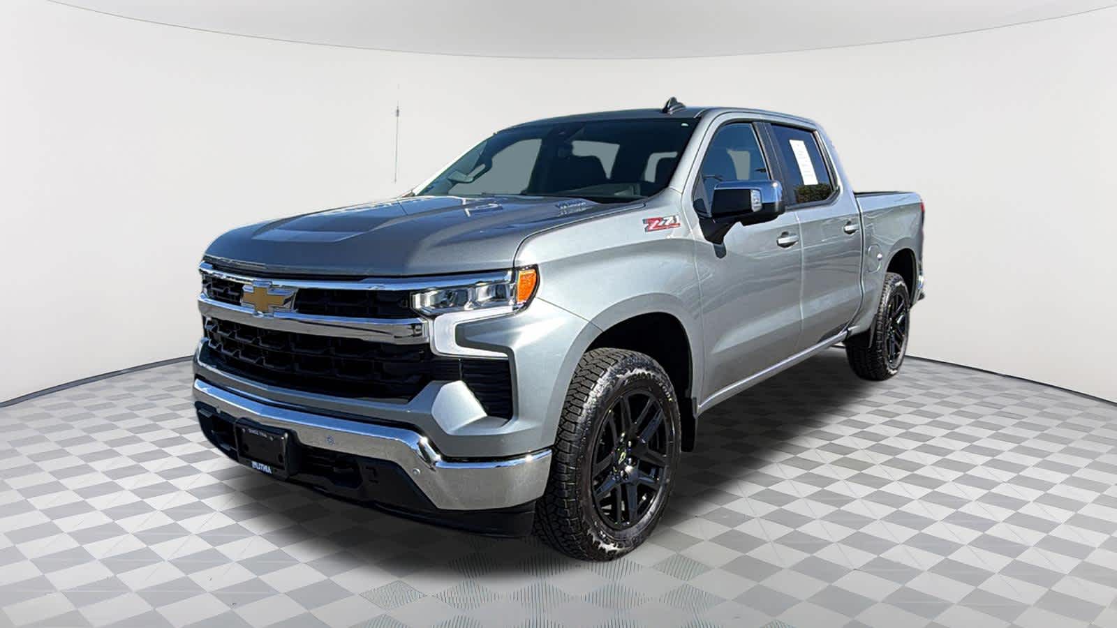 2025 Chevrolet Silverado 1500 LT Crew Cab 4WD