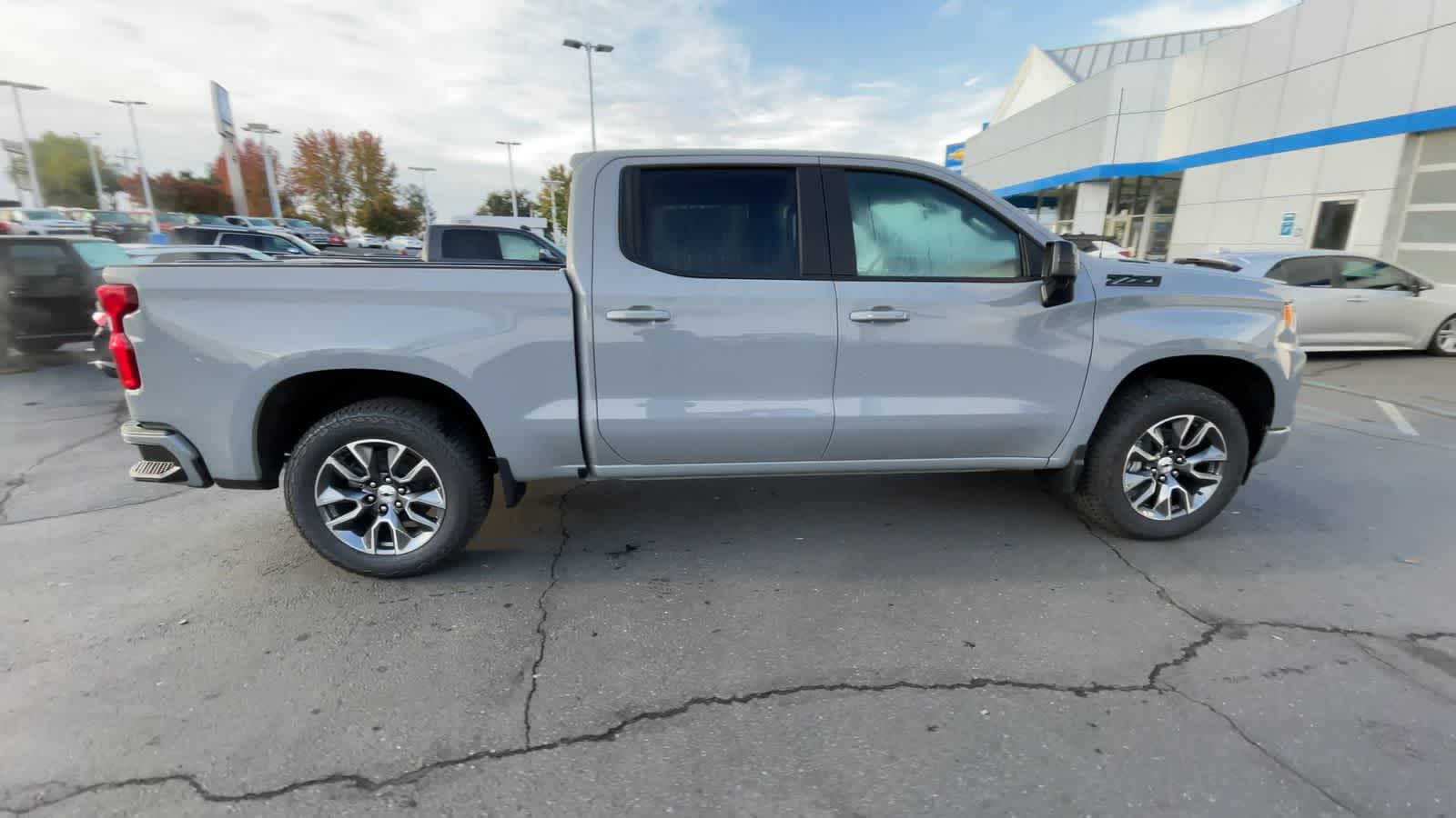 2025 Chevrolet Silverado 1500 RST 4WD Crew Cab 147 9