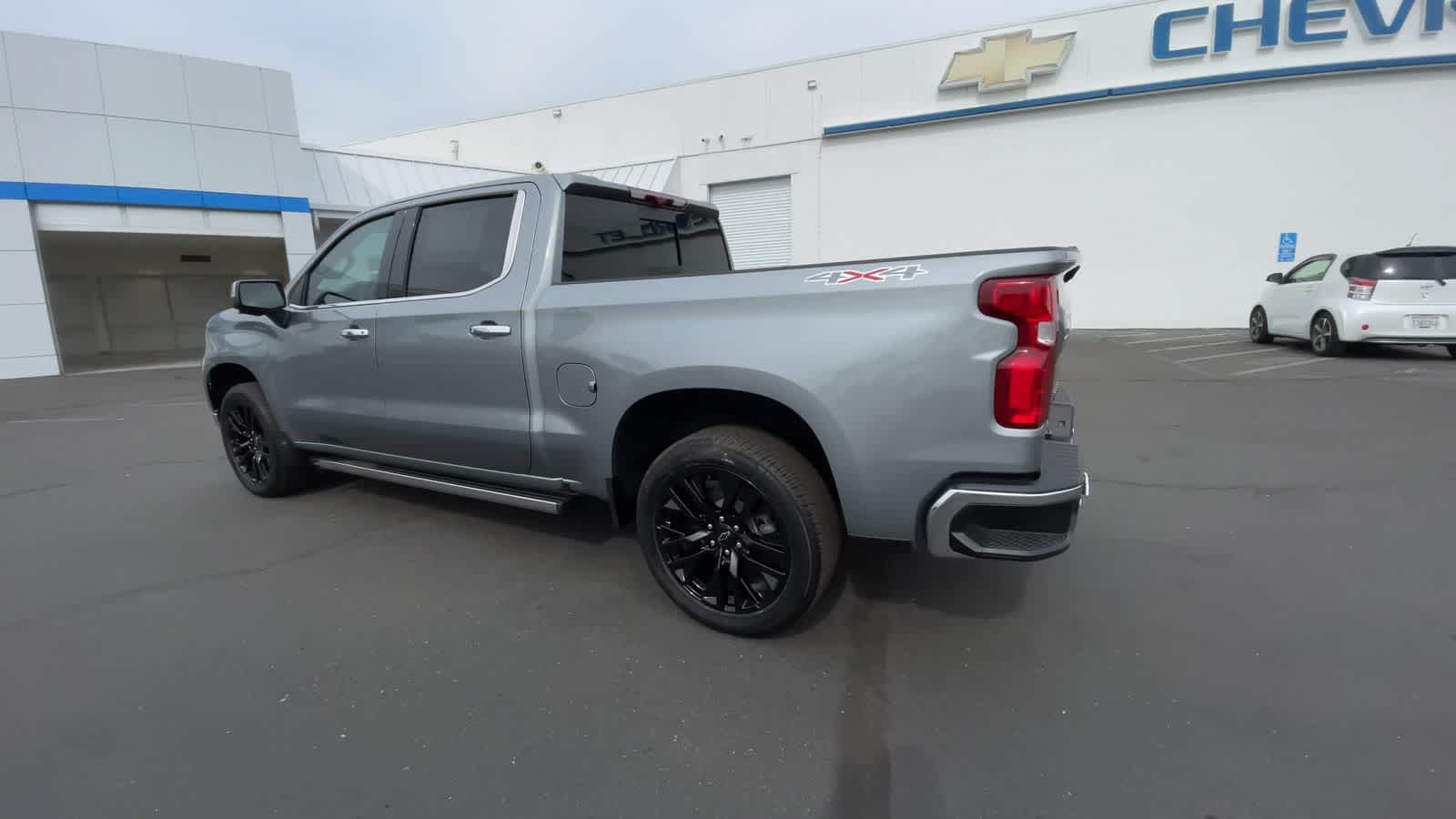 2025 Chevrolet Silverado 1500 LTZ 4WD Crew Cab 147 6