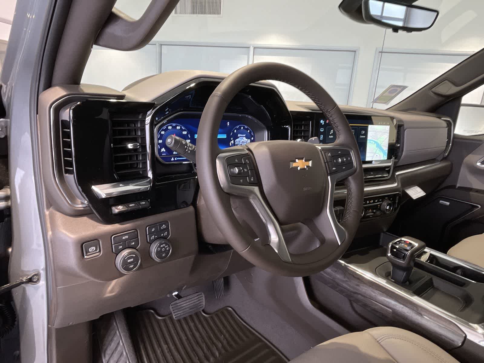 2025 Chevrolet Silverado 1500 LTZ 4WD Crew Cab 147 10