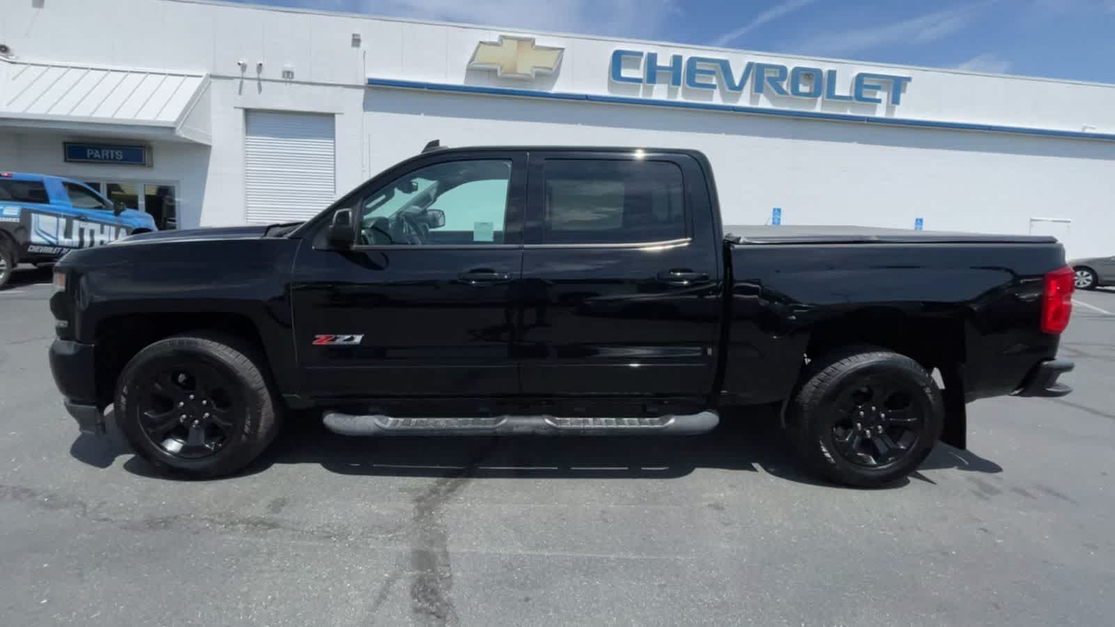 2018 Chevrolet Silverado 1500 LTZ 4WD Crew Cab 143.5 5