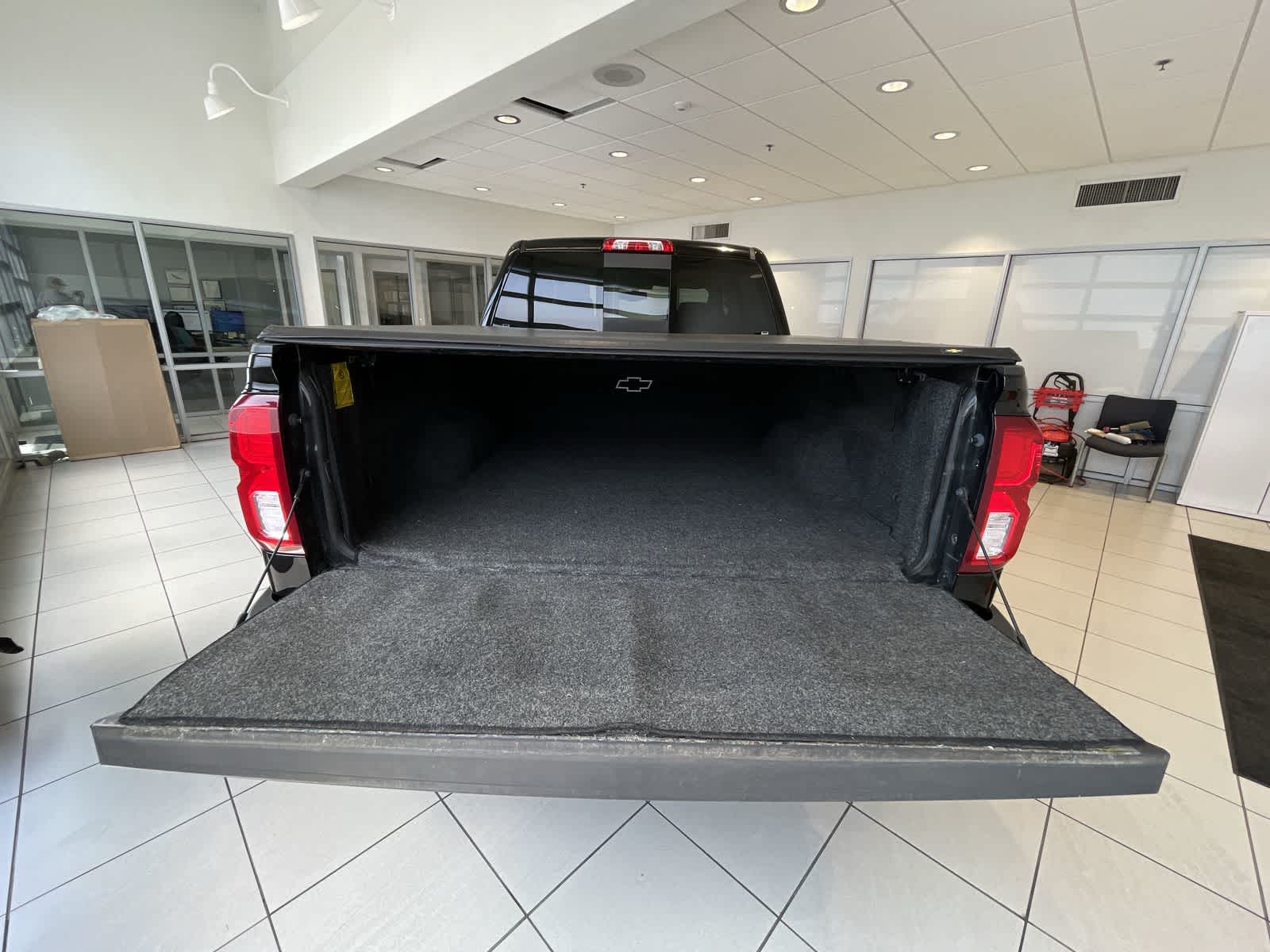 2018 Chevrolet Silverado 1500 LTZ 4WD Crew Cab 143.5 24