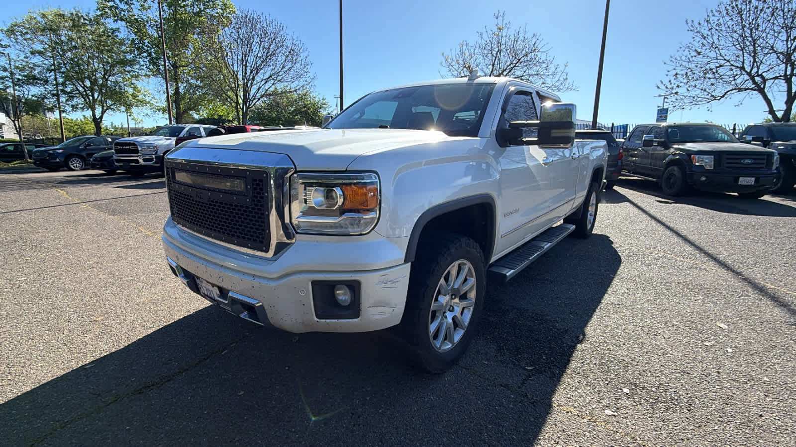 White Diamond Tricoat 2015 GMC Sierra 1500 Denali Crew Cab 4WD Pickup Truck Four-Wheel Drive 6-Speed Automatic