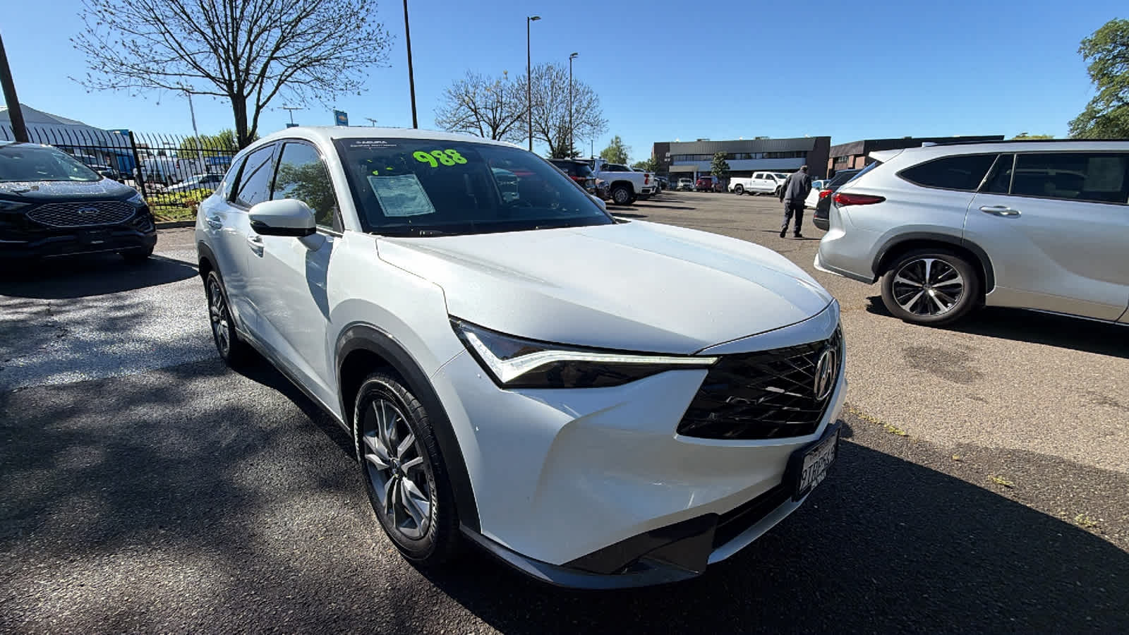 View vehicle photo 3