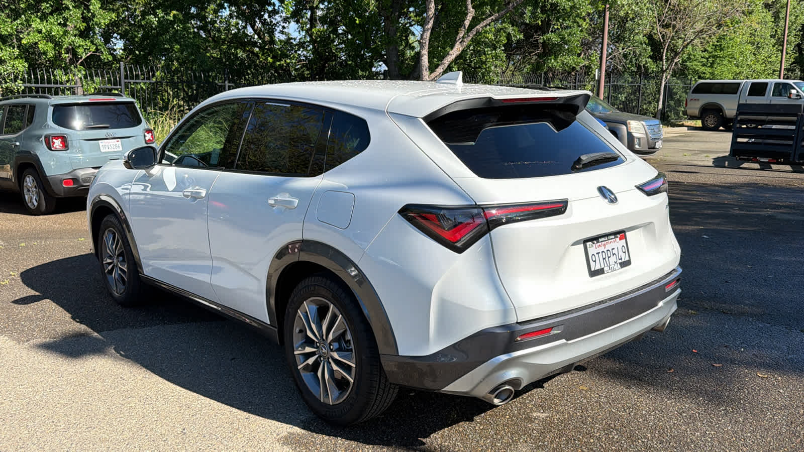 View vehicle photo 7