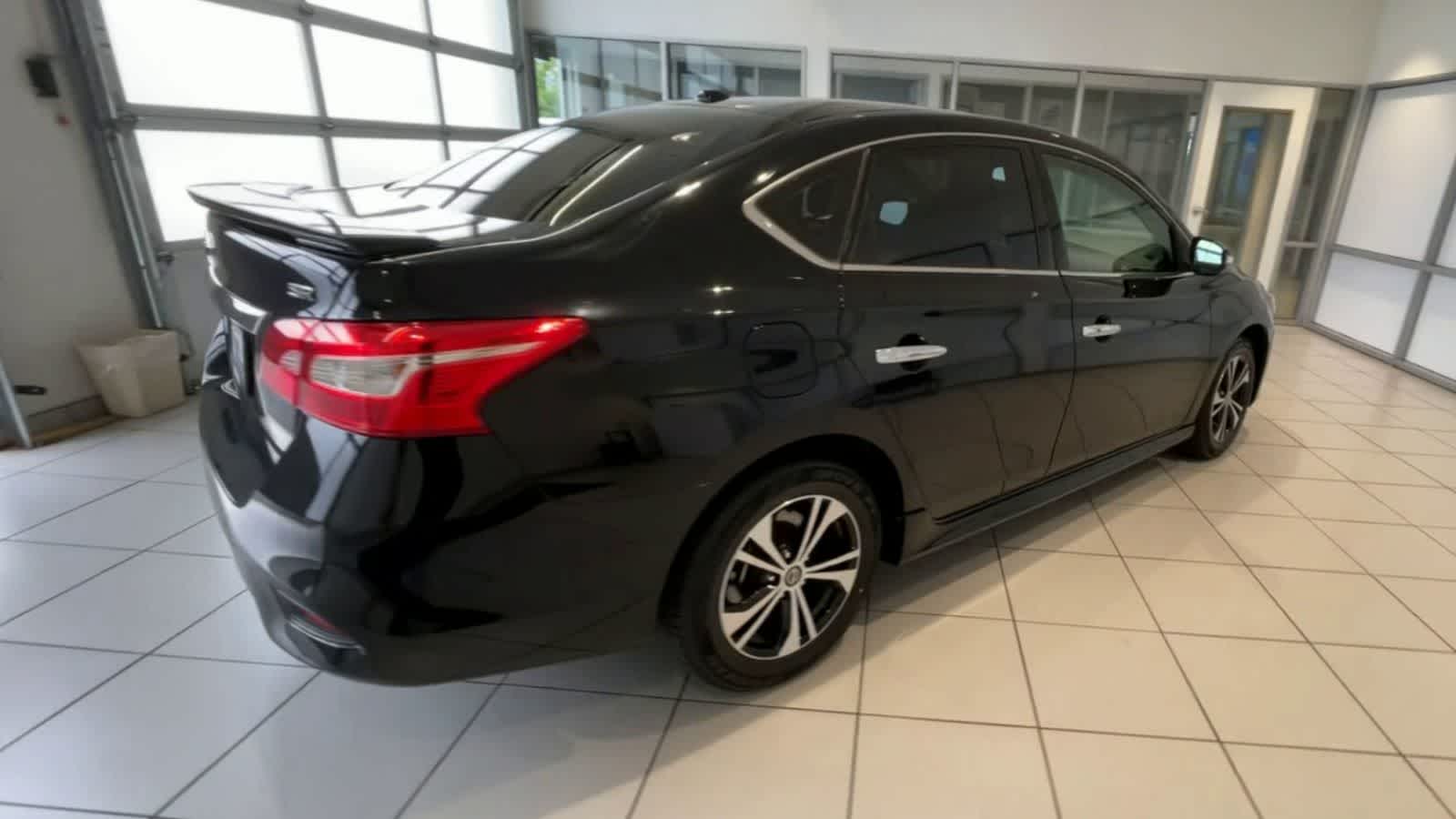 2019 Nissan Sentra SR 8