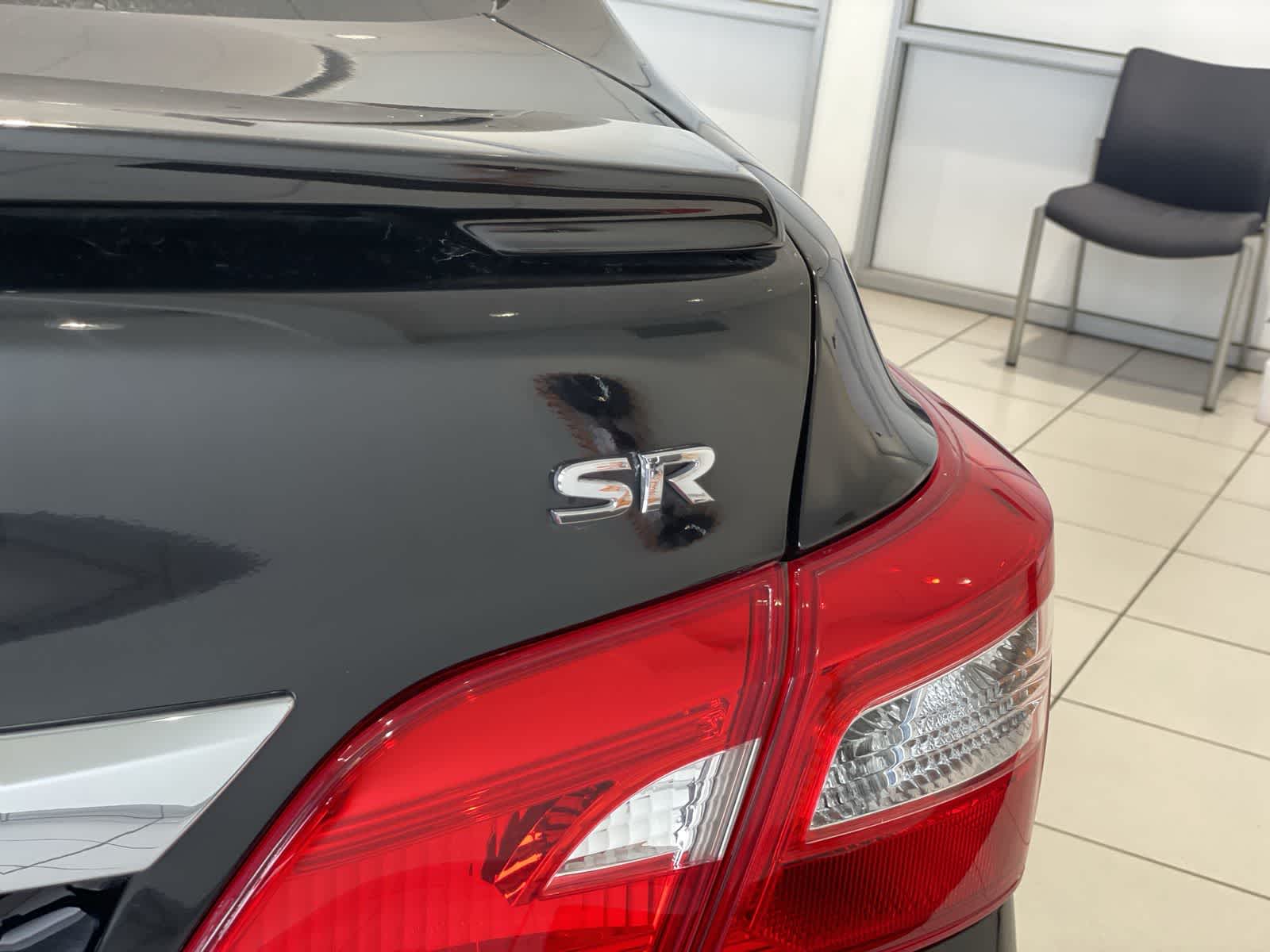 2019 Nissan Sentra SR 29