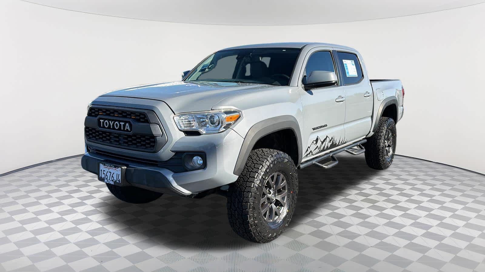 Cement 2020 Toyota Tacoma SR5 V6 Double Cab RWD Pickup Truck 4X2 6-Speed Automatic
