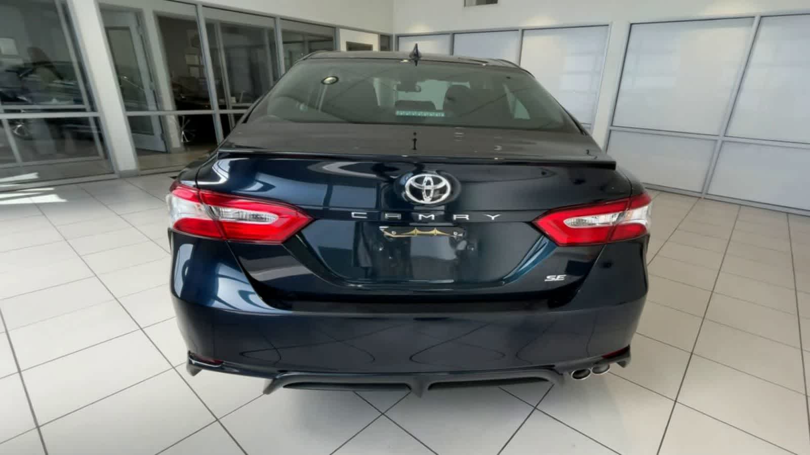 2020 Toyota Camry SE 7