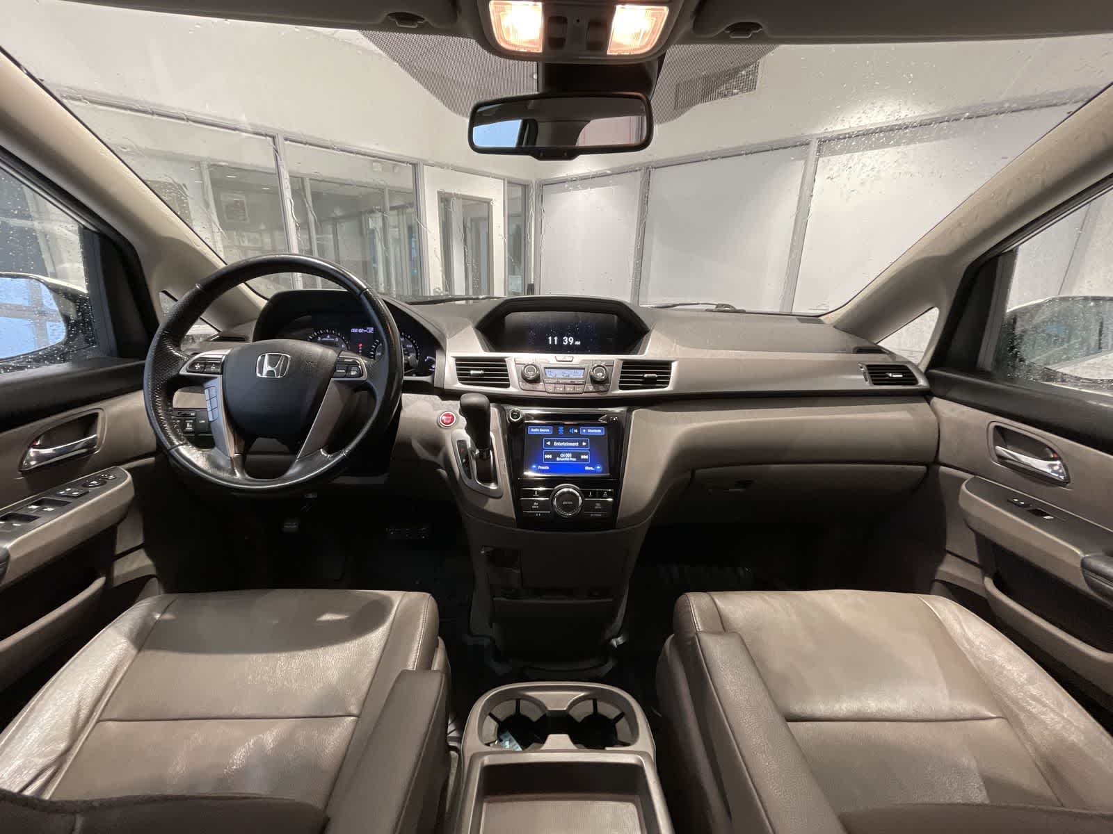 2016 Honda Odyssey EX-L 26