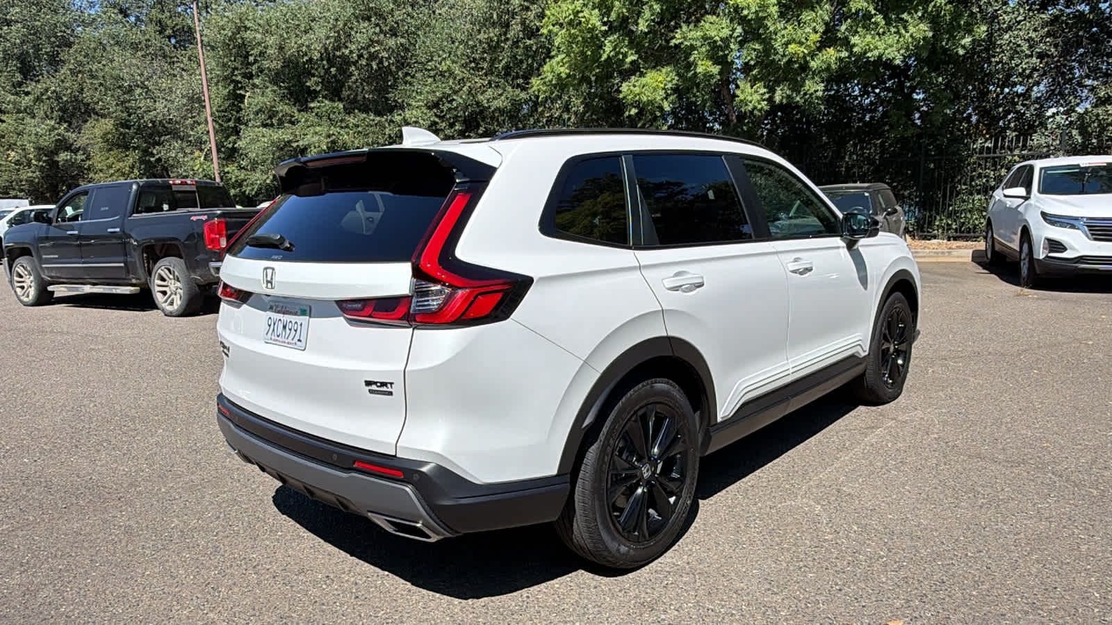 View vehicle photo 5