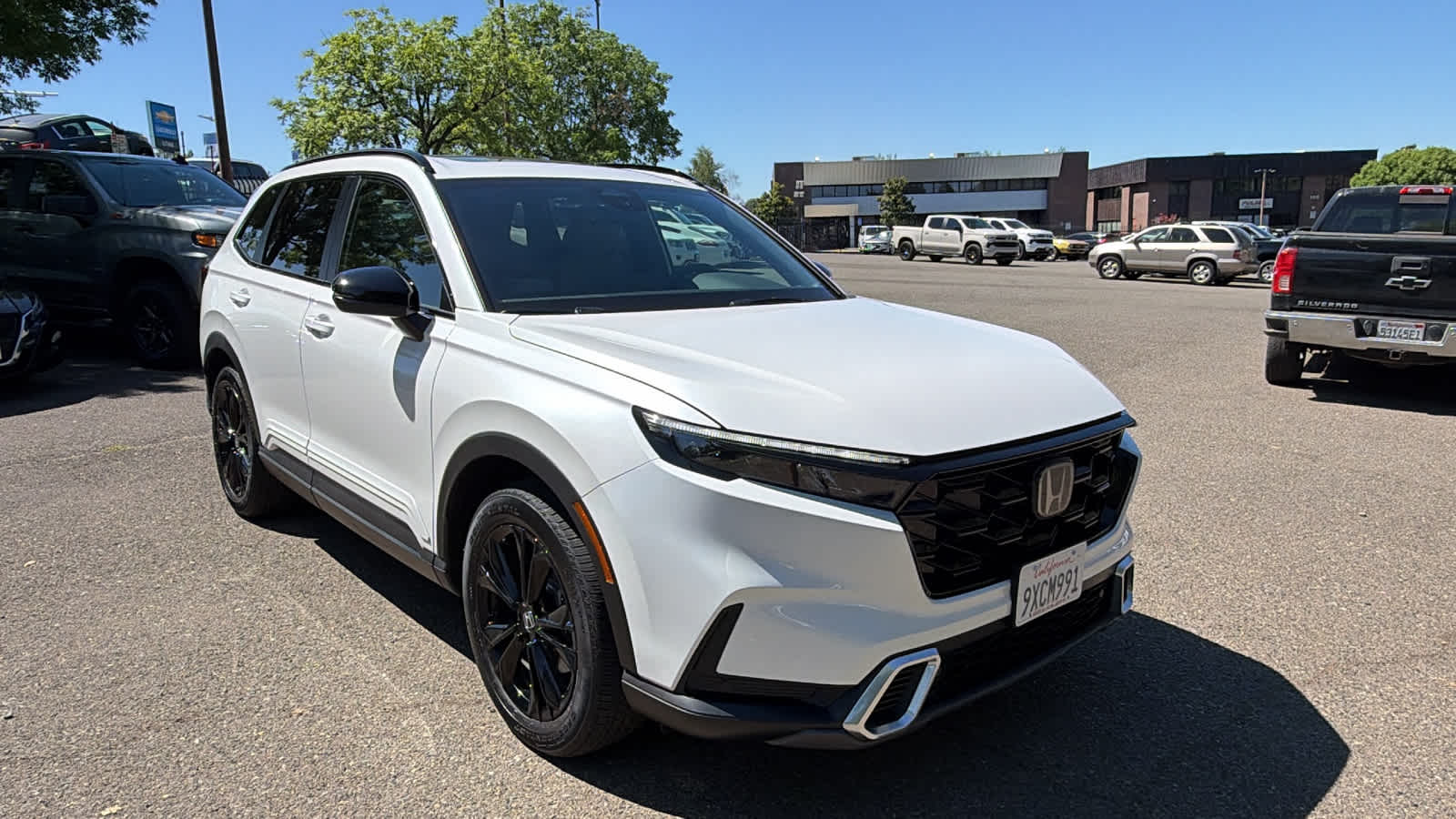 View vehicle photo 3