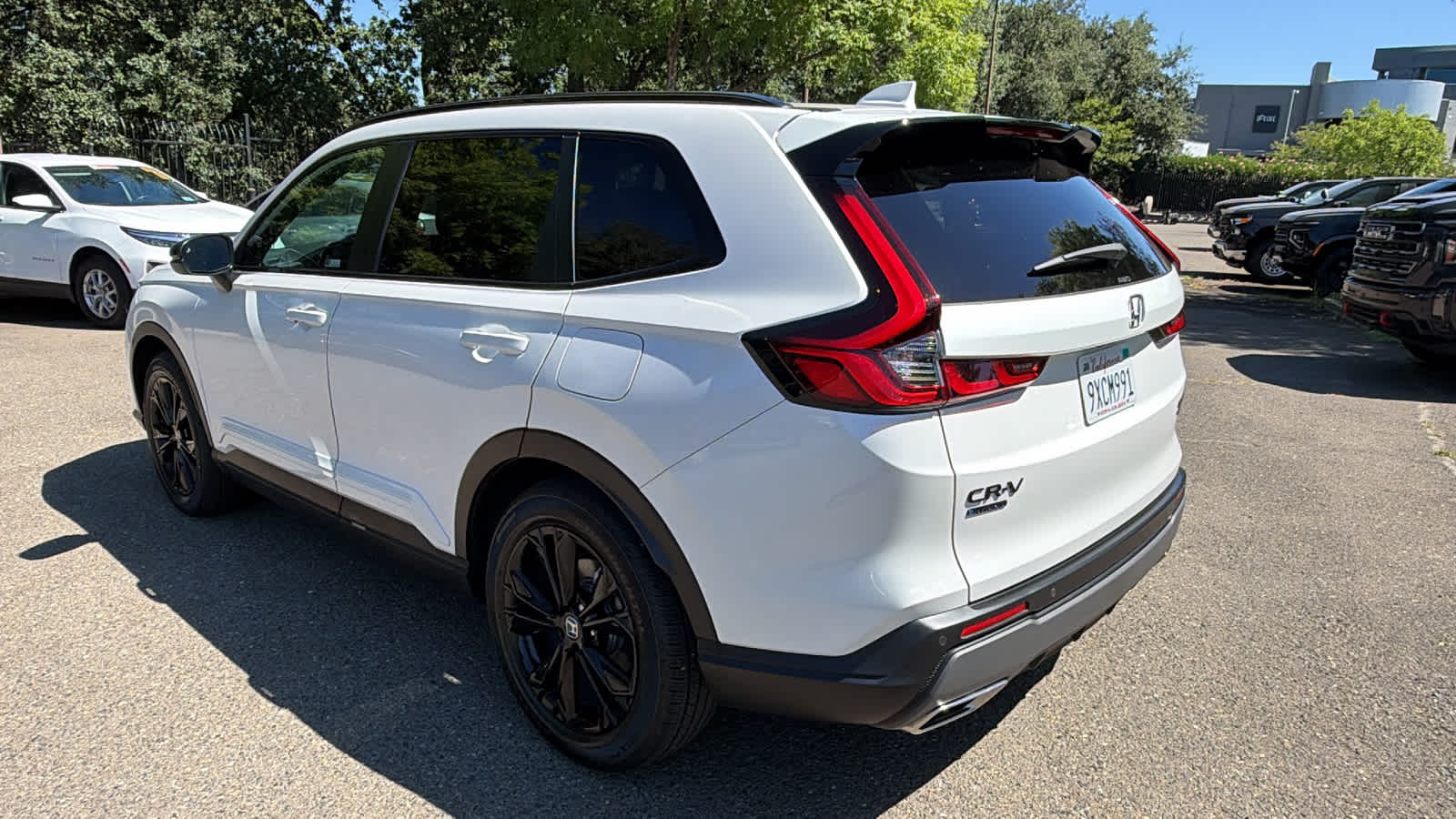 View vehicle photo 7