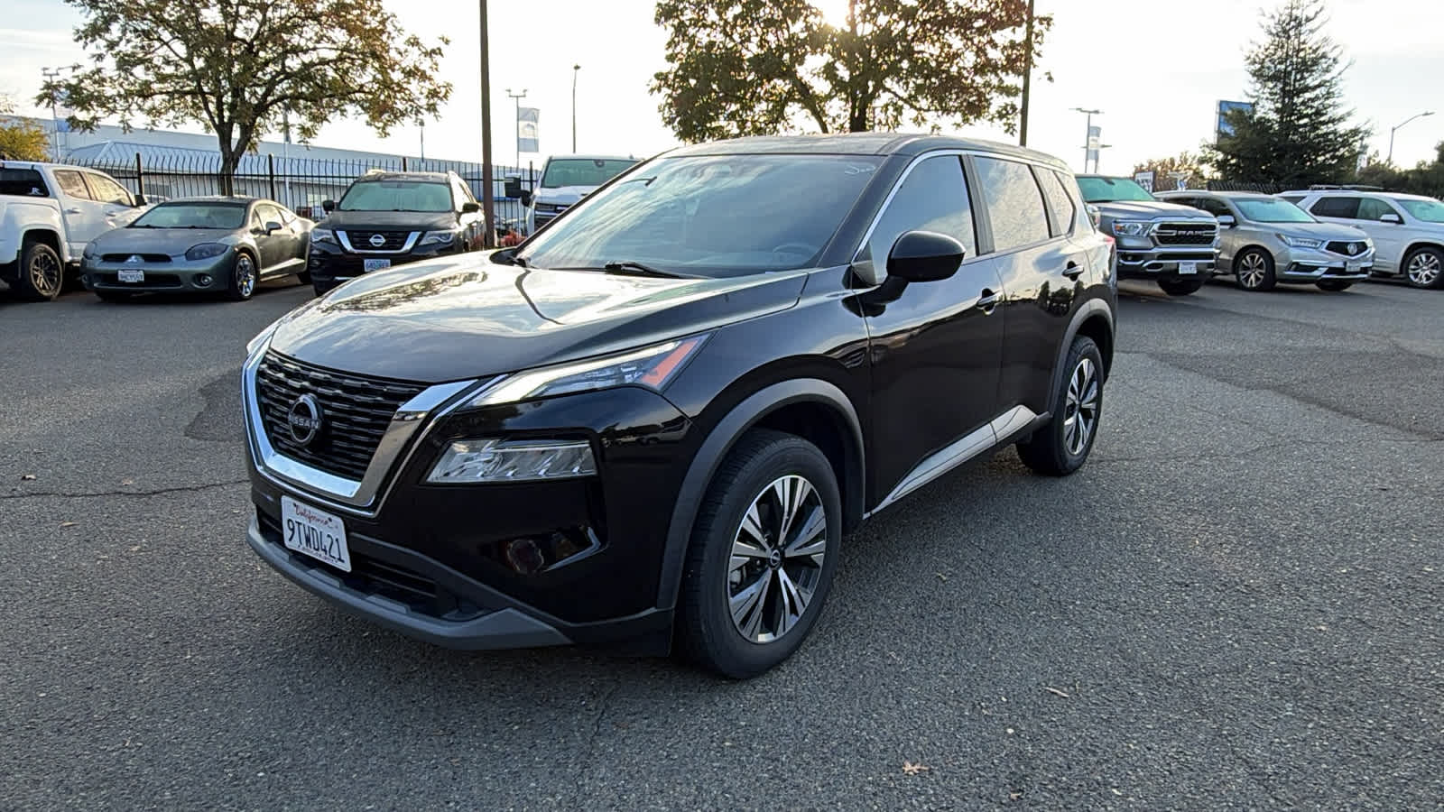 2023 Nissan Rogue SV FWD