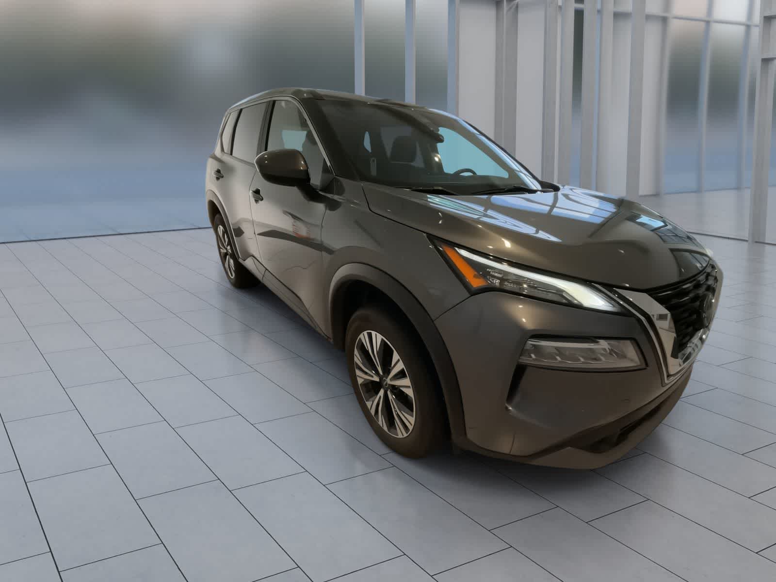 2023 Nissan Rogue SV 2