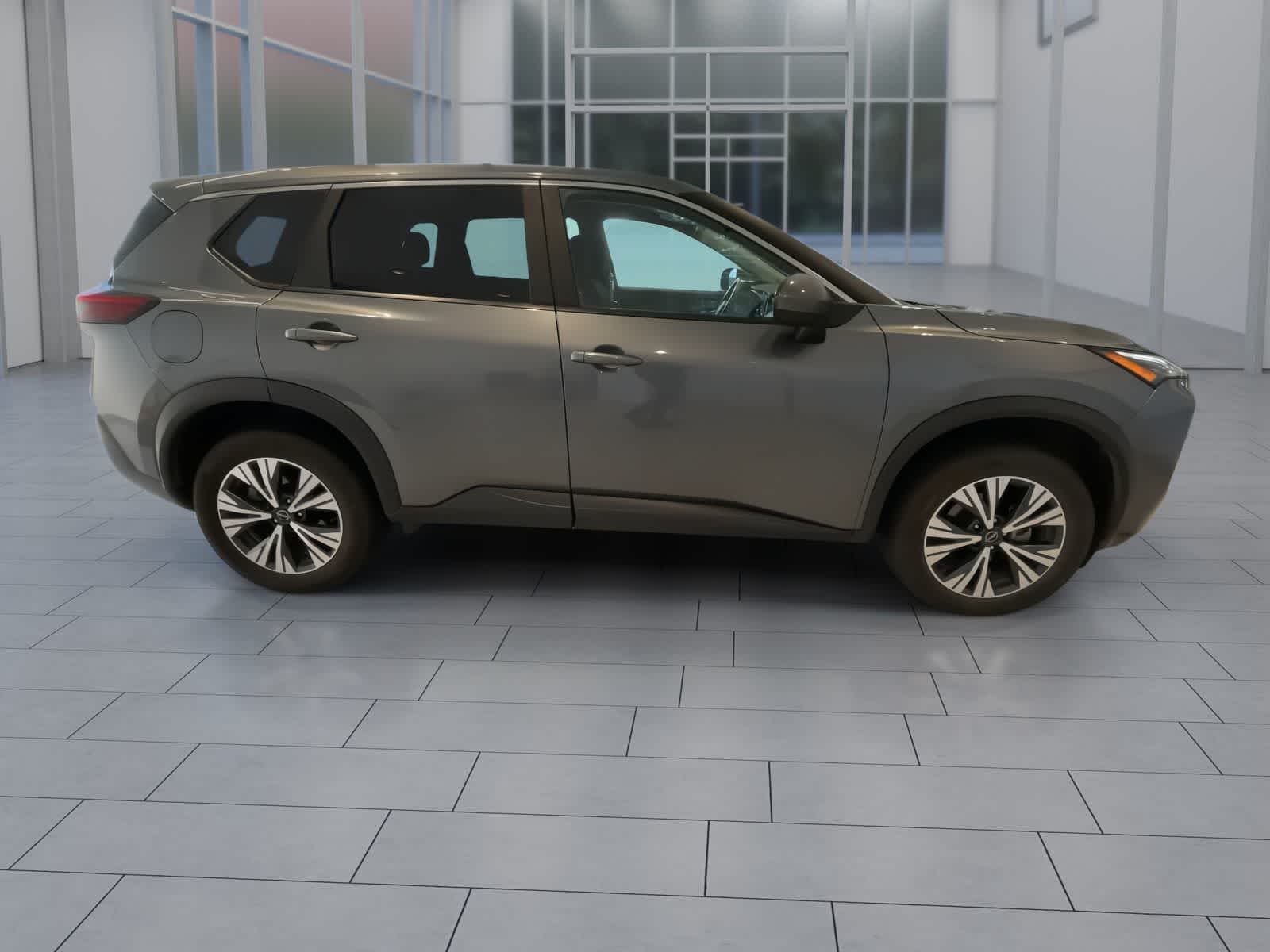 2023 Nissan Rogue SV 9