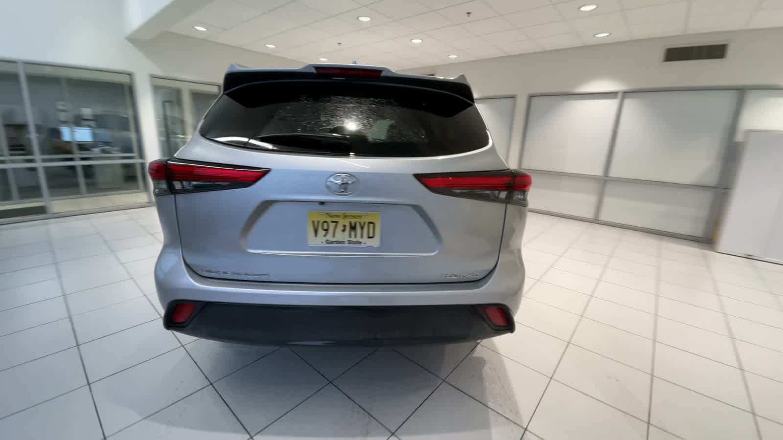 2021 Toyota Highlander XLE 7