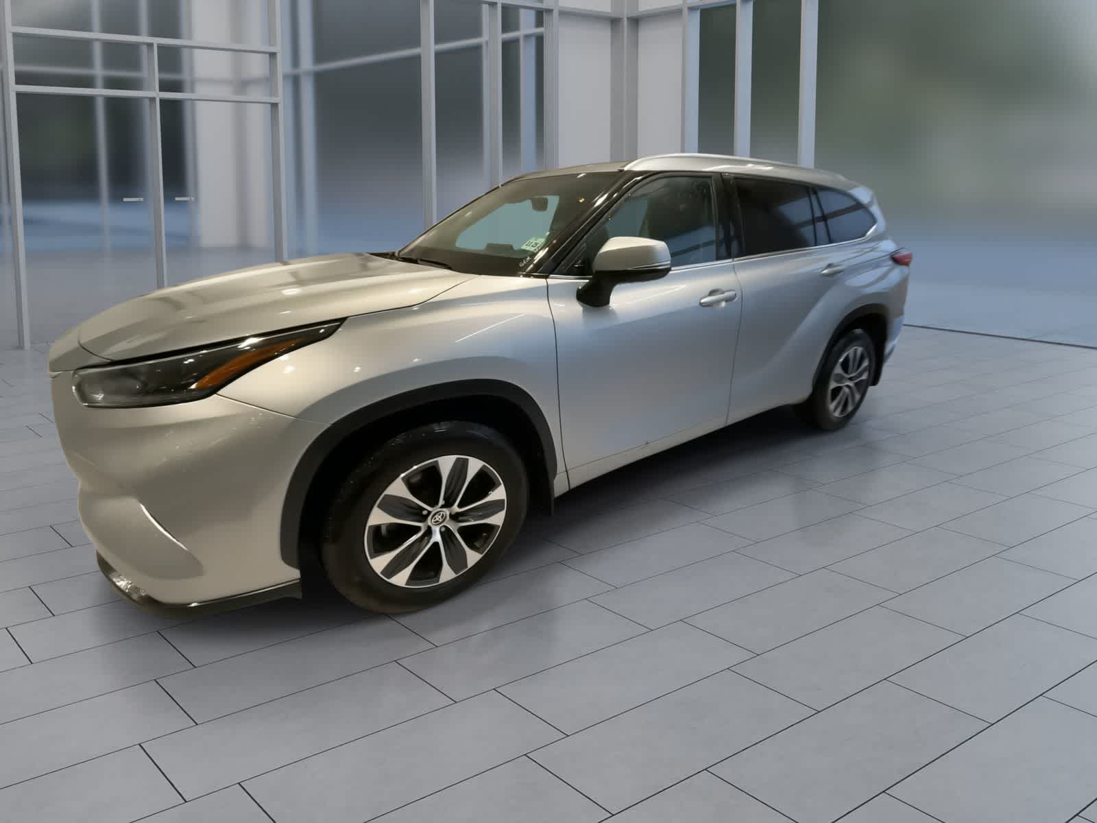 2021 Toyota Highlander XLE 4