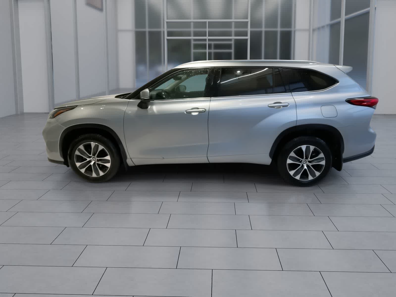 2021 Toyota Highlander XLE 5