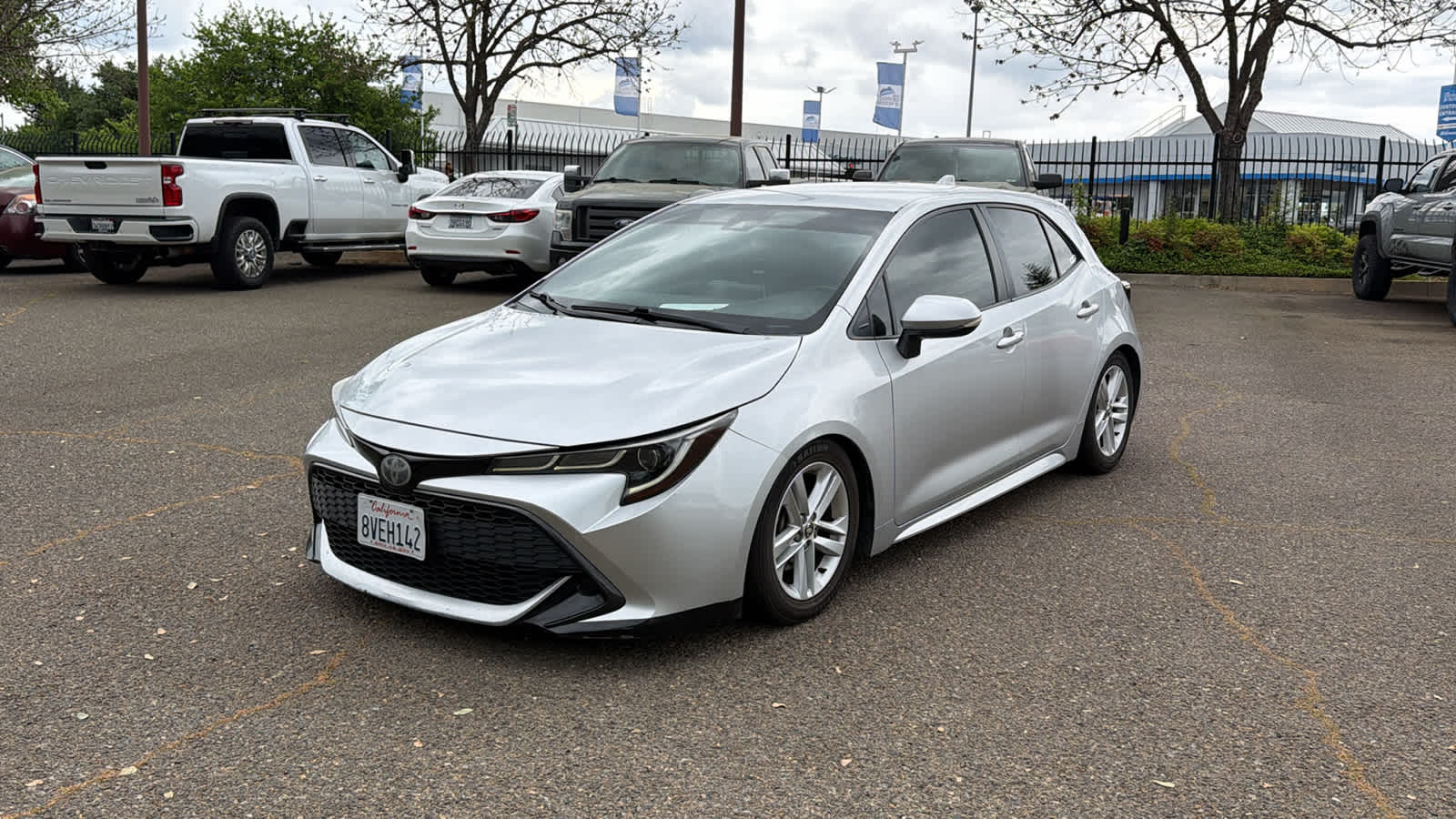 Silver 2019 Toyota Corolla Hatchback SE FWD Hatchback Front-Wheel Drive Automatic