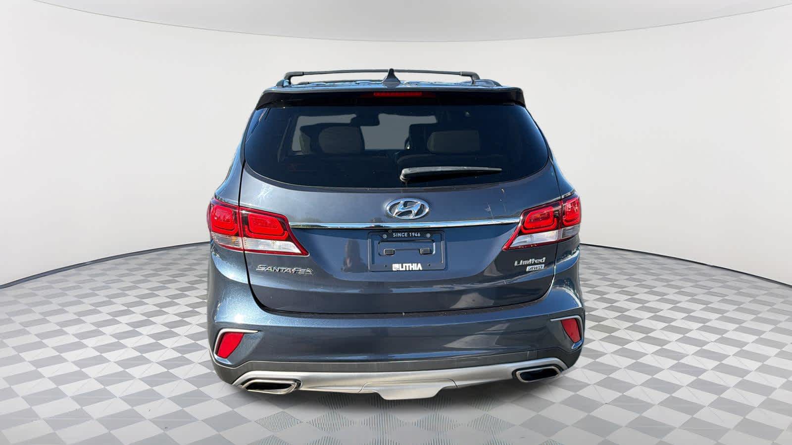 View vehicle photo 6