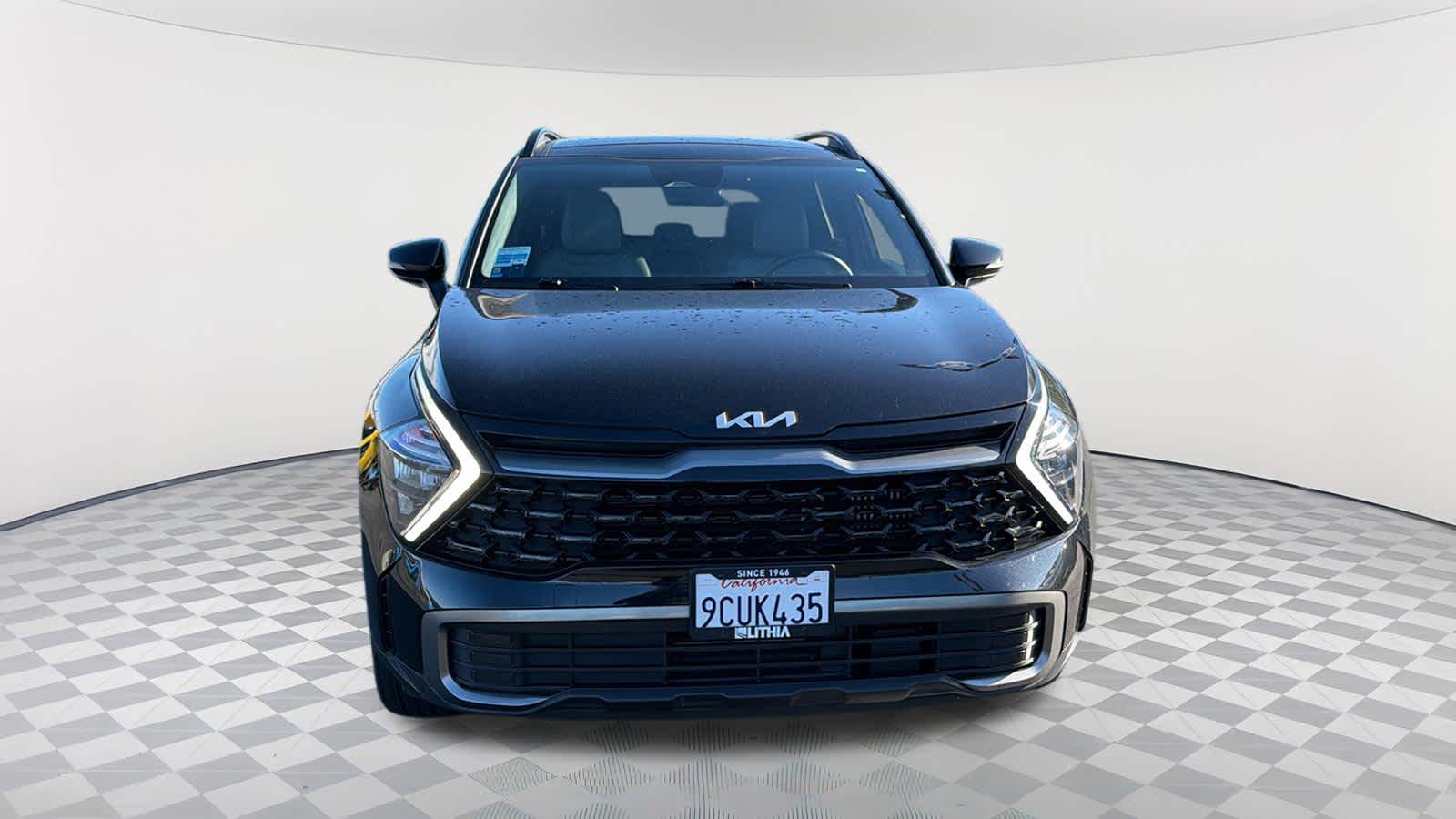 View vehicle photo 2