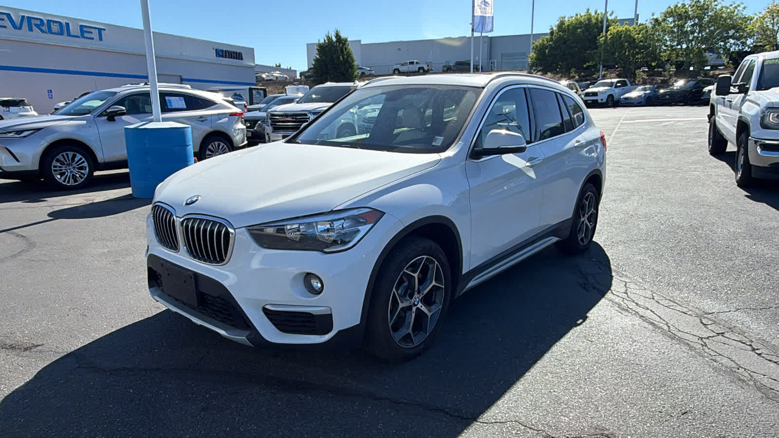 Alpine White 2018 BMW X1 SUV / Crossover All-Wheel Drive 8-Speed Automatic