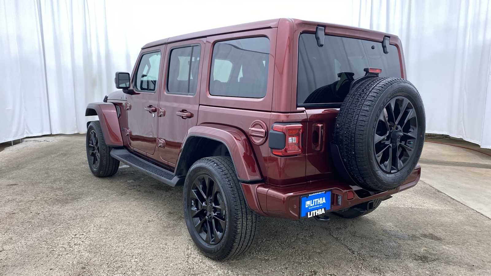 2021 Jeep Wrangler Unlimited Sahara High Altitude 35