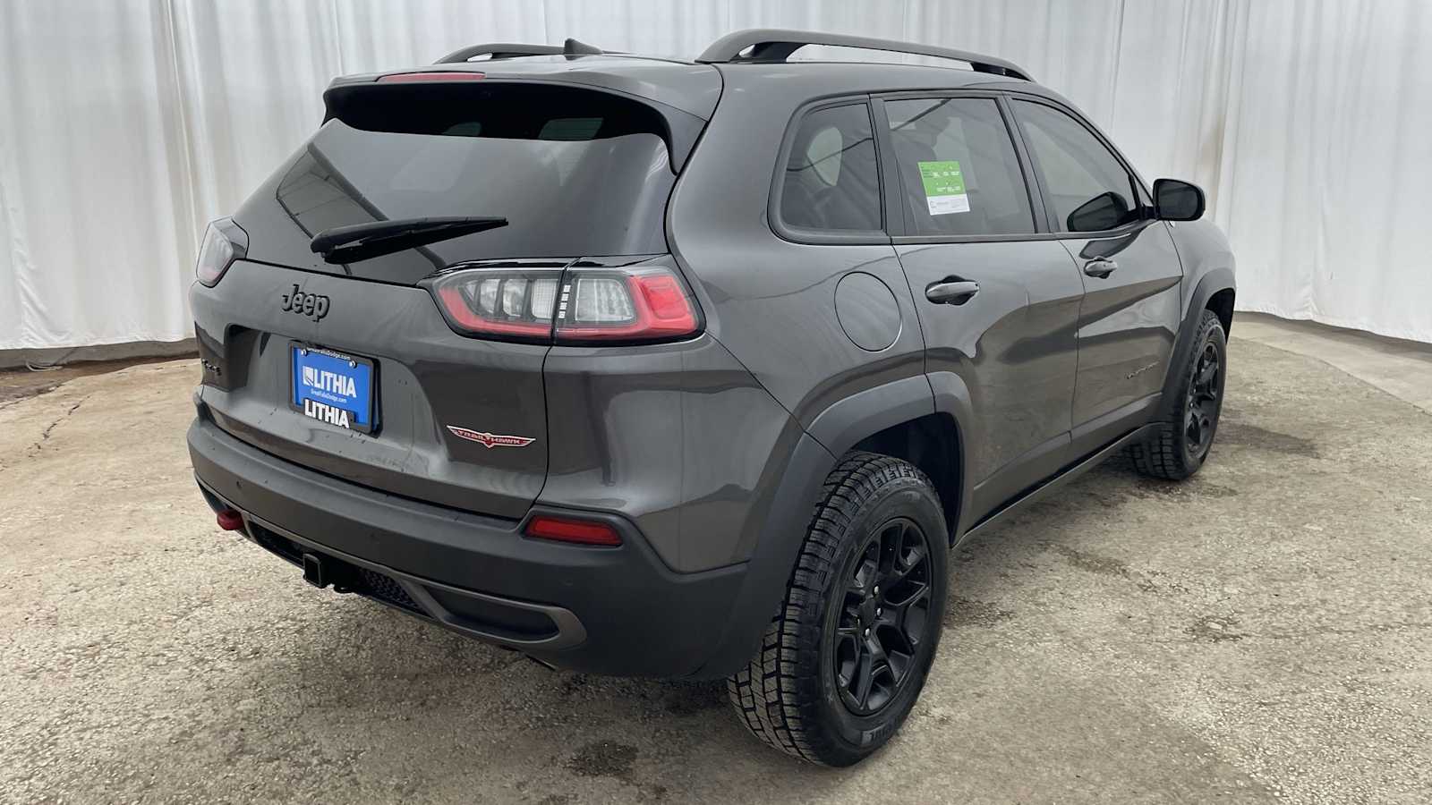 2019 Jeep Cherokee Trailhawk 32