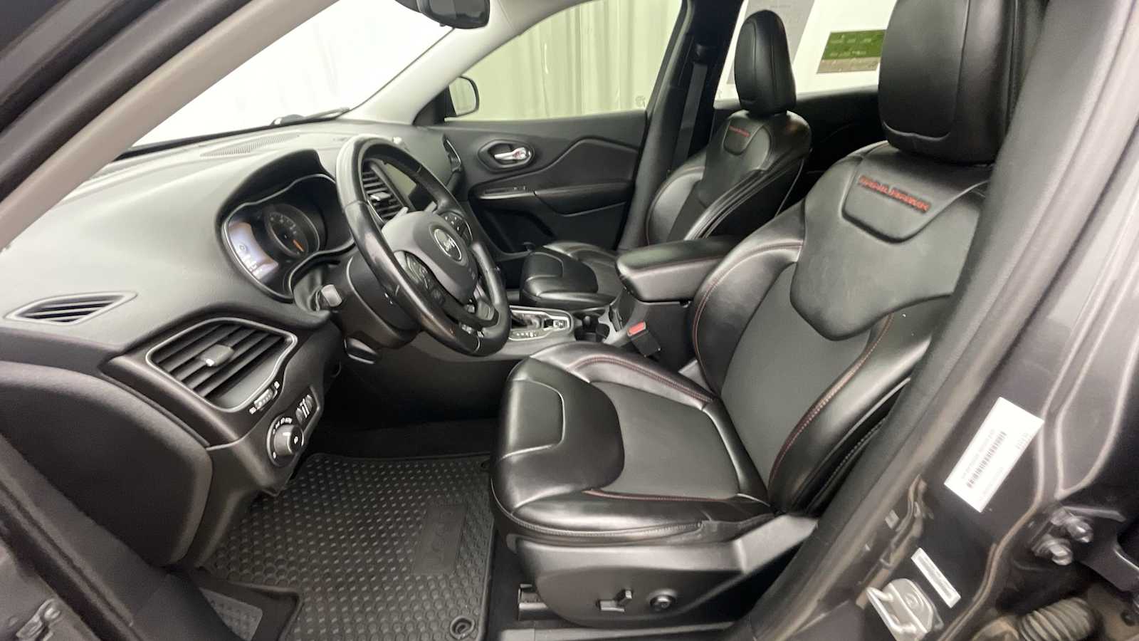 2019 Jeep Cherokee Trailhawk 5