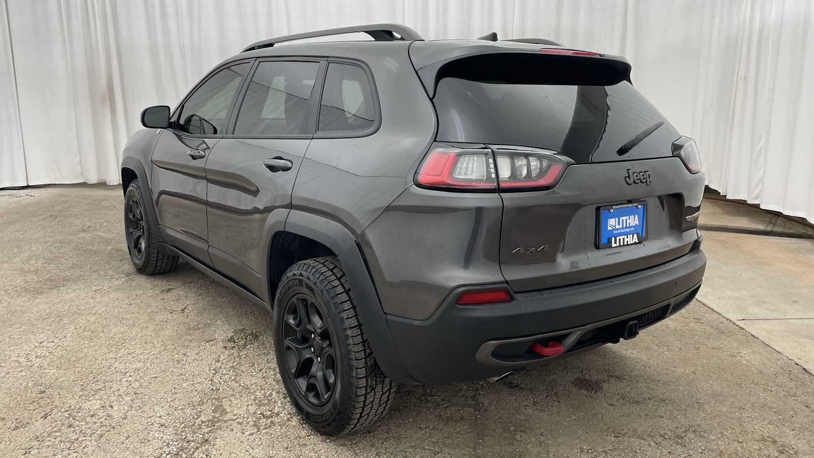 2019 Jeep Cherokee Trailhawk 30