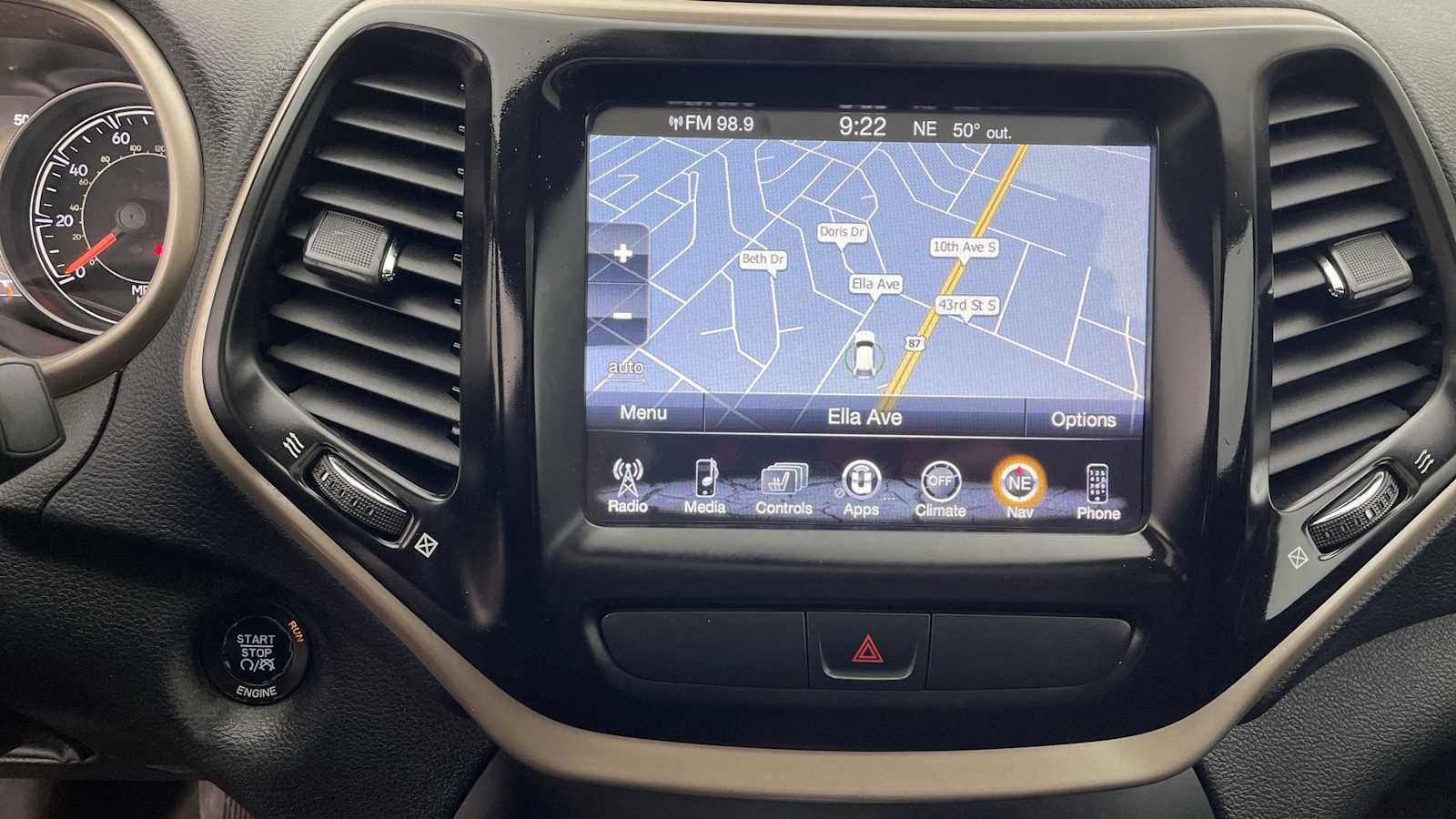 View vehicle photo 4