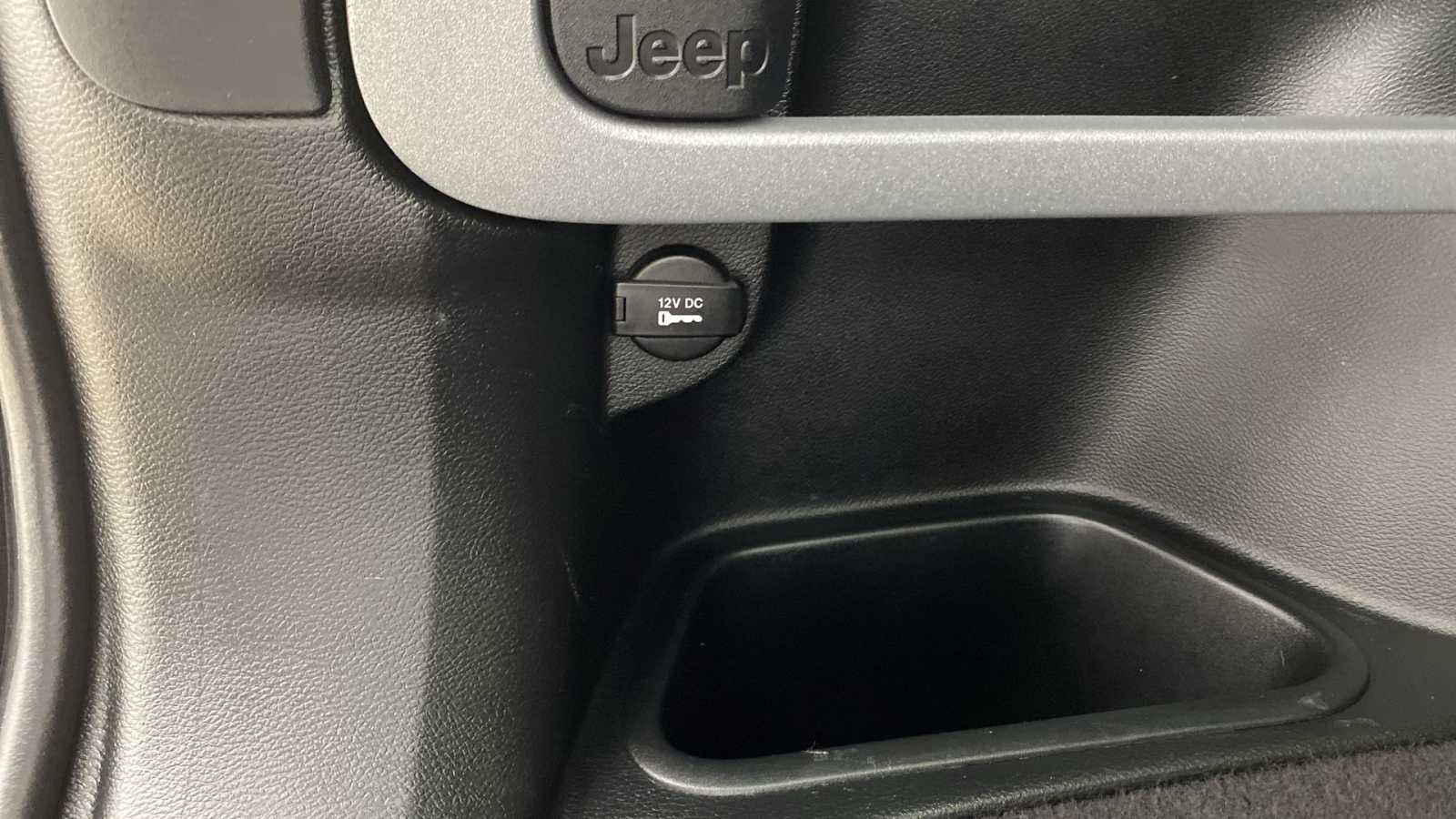 2018 Jeep Cherokee Limited 30